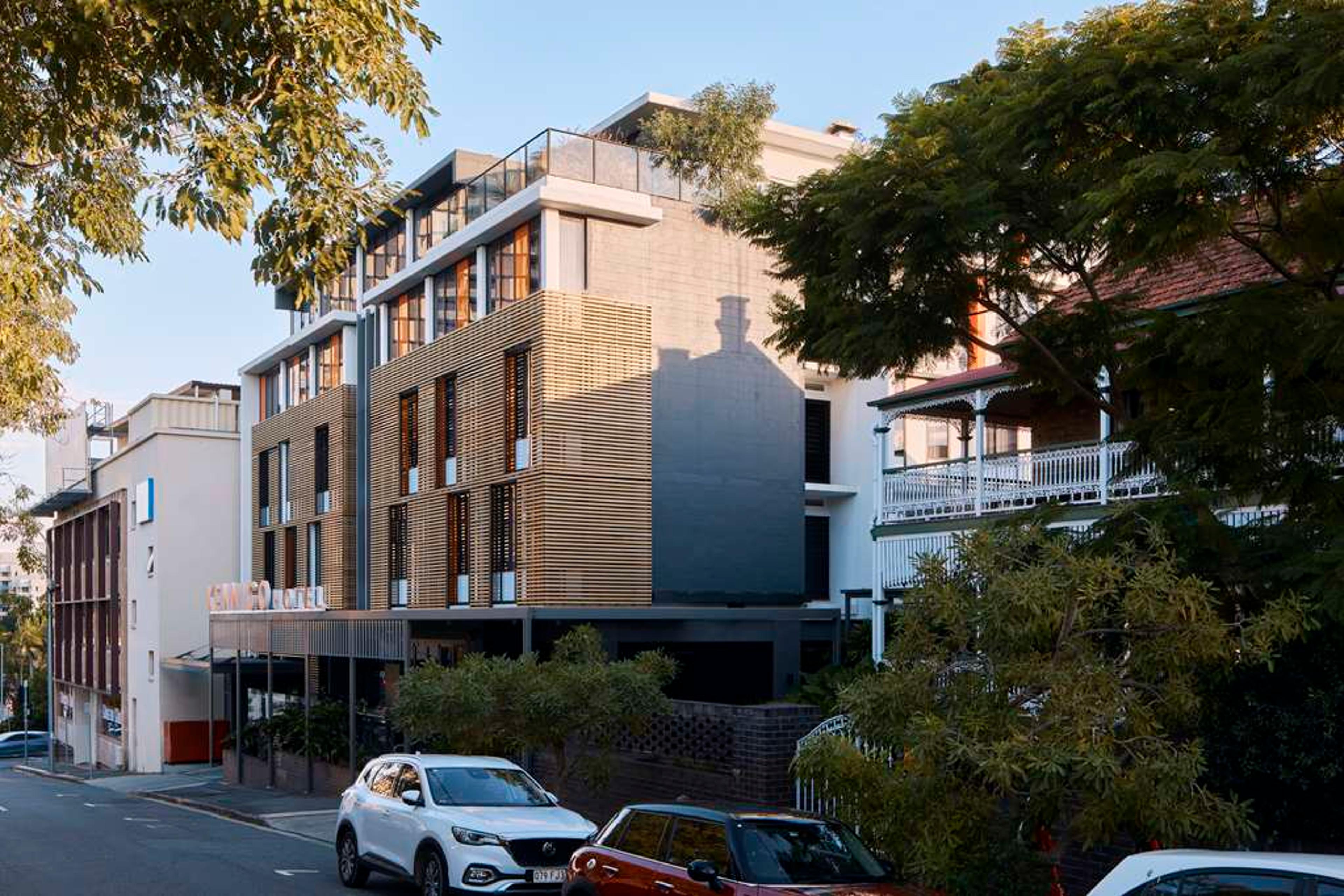 KENNIGO HOTEL BRISBANE