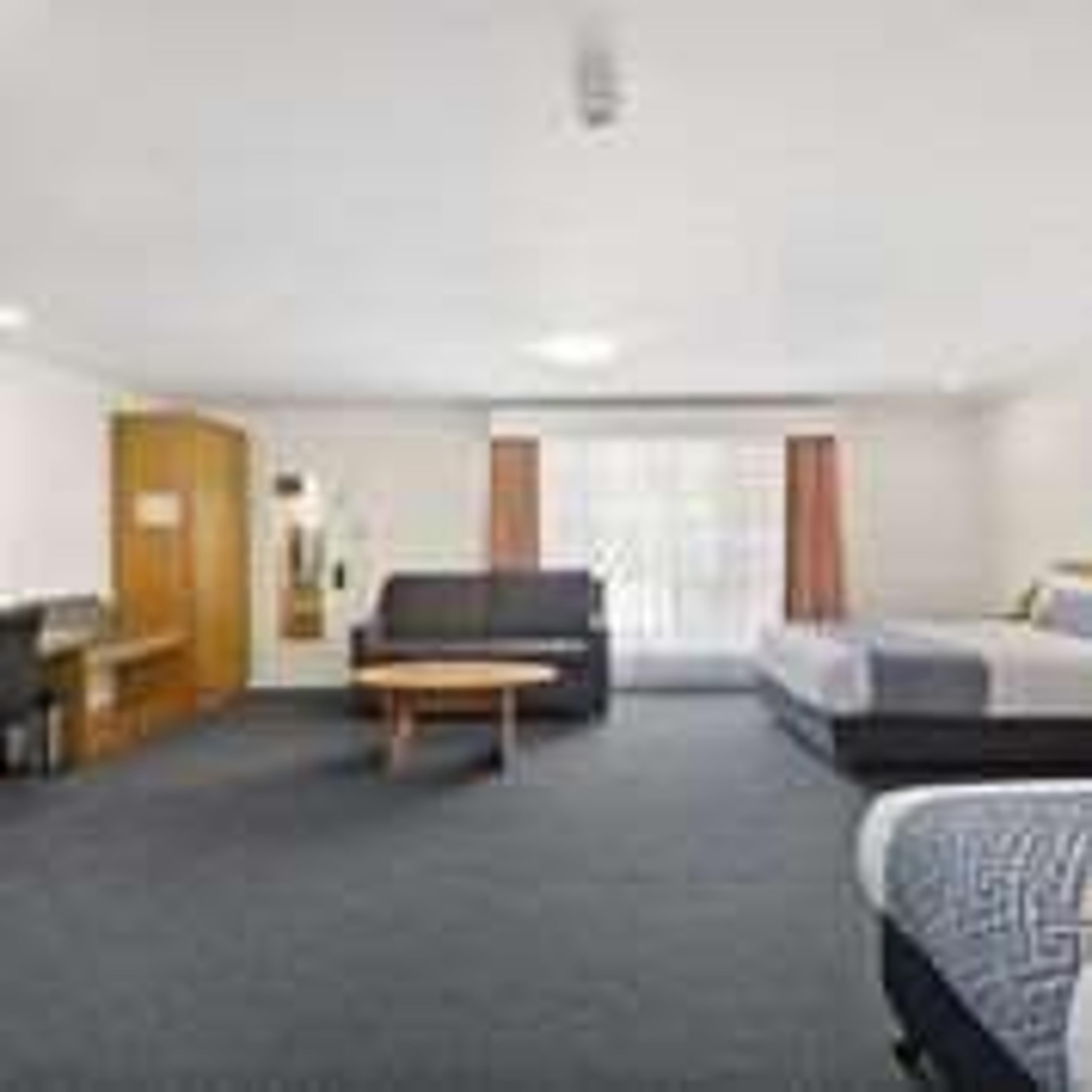 THUNDERBIRD MOTEL YASS