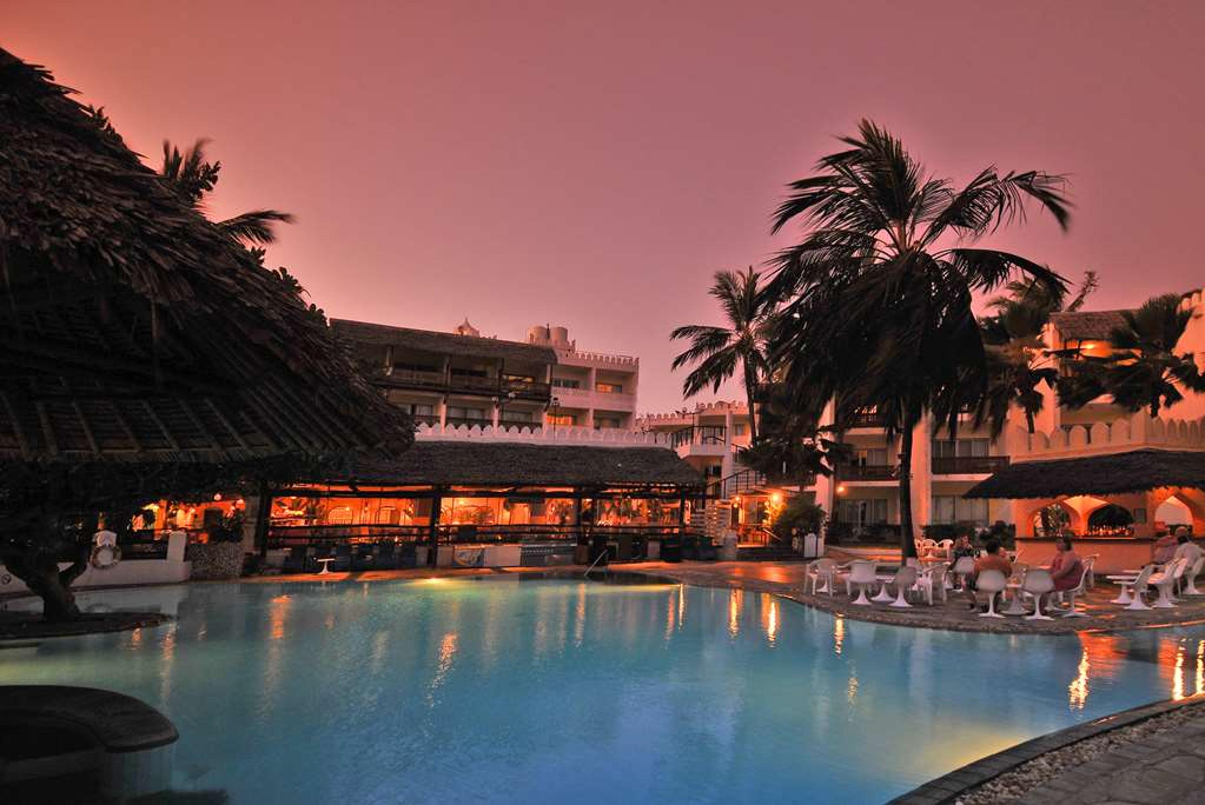 BAMBURI BEACH HOTEL