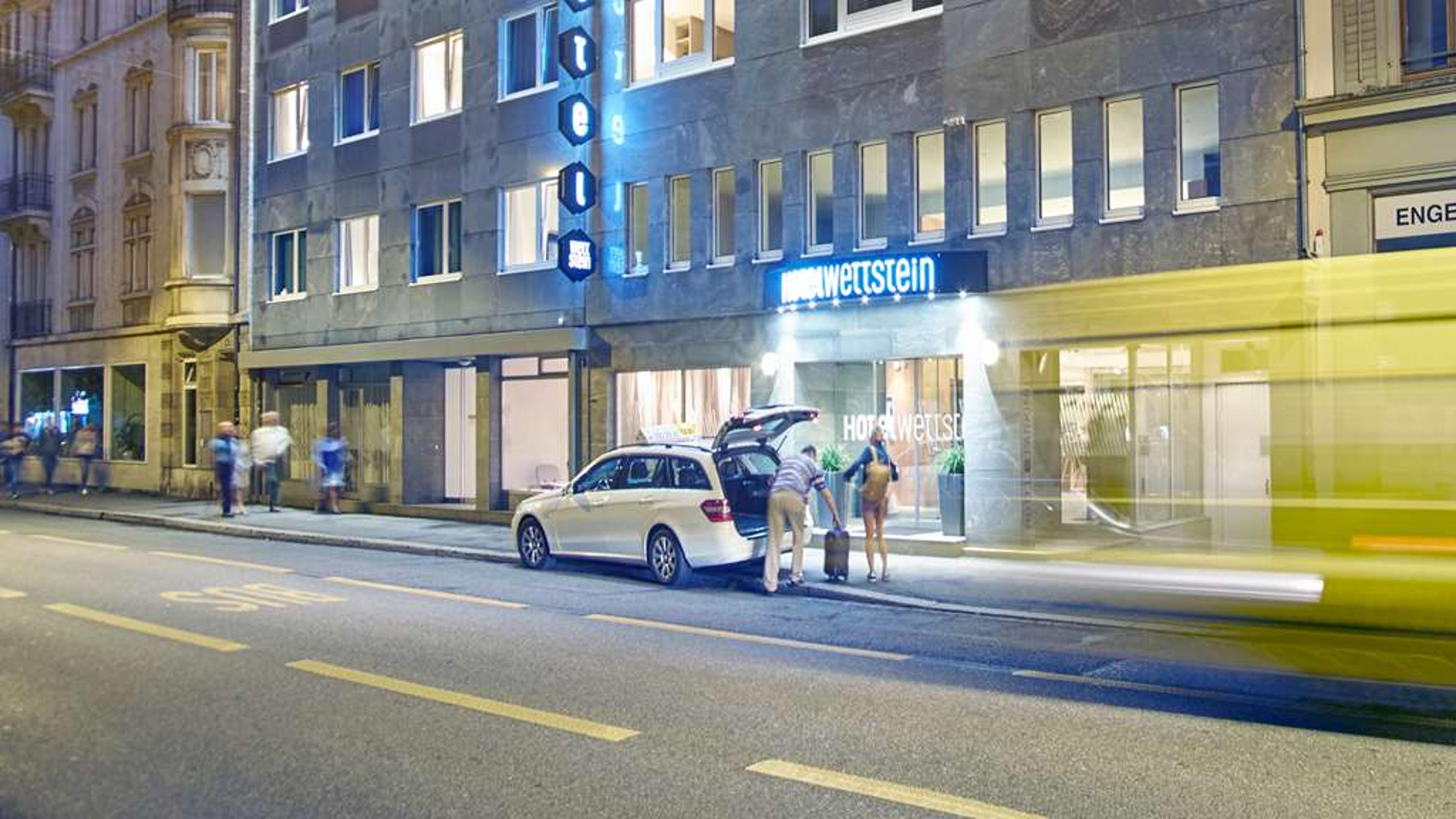 Hotel Photo 1
