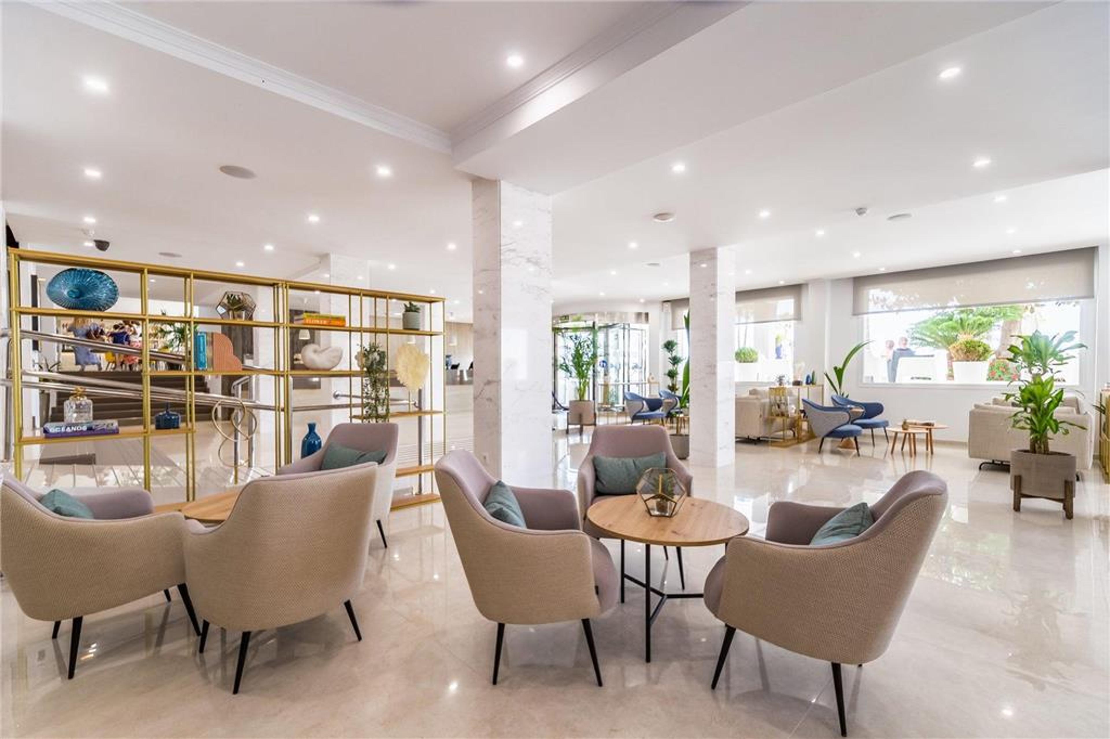 LAS ARENAS AFFILIATED BY MELIA