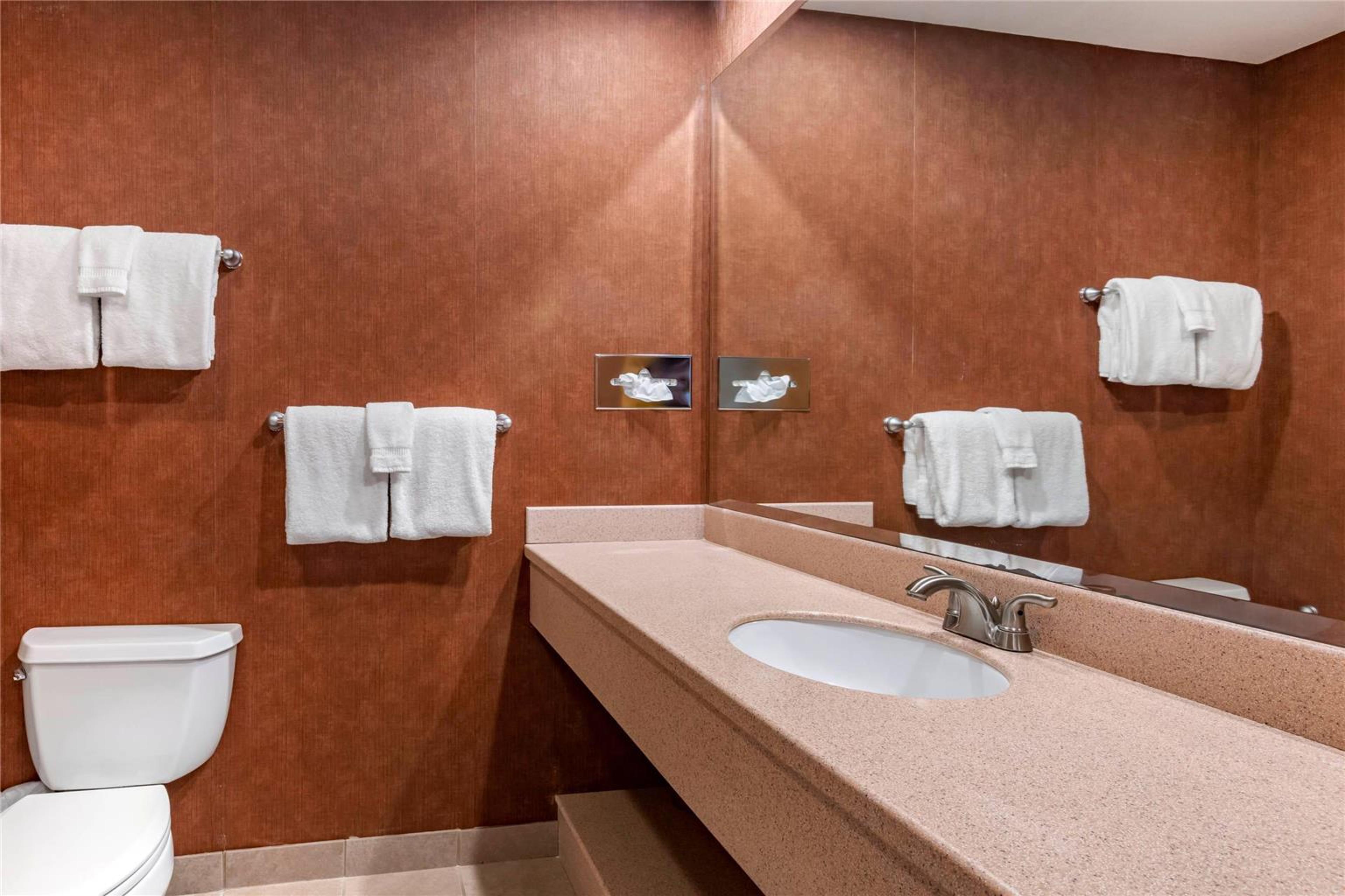 MOUNTAIN EDGE SUITES AT SUNAPEE AN
