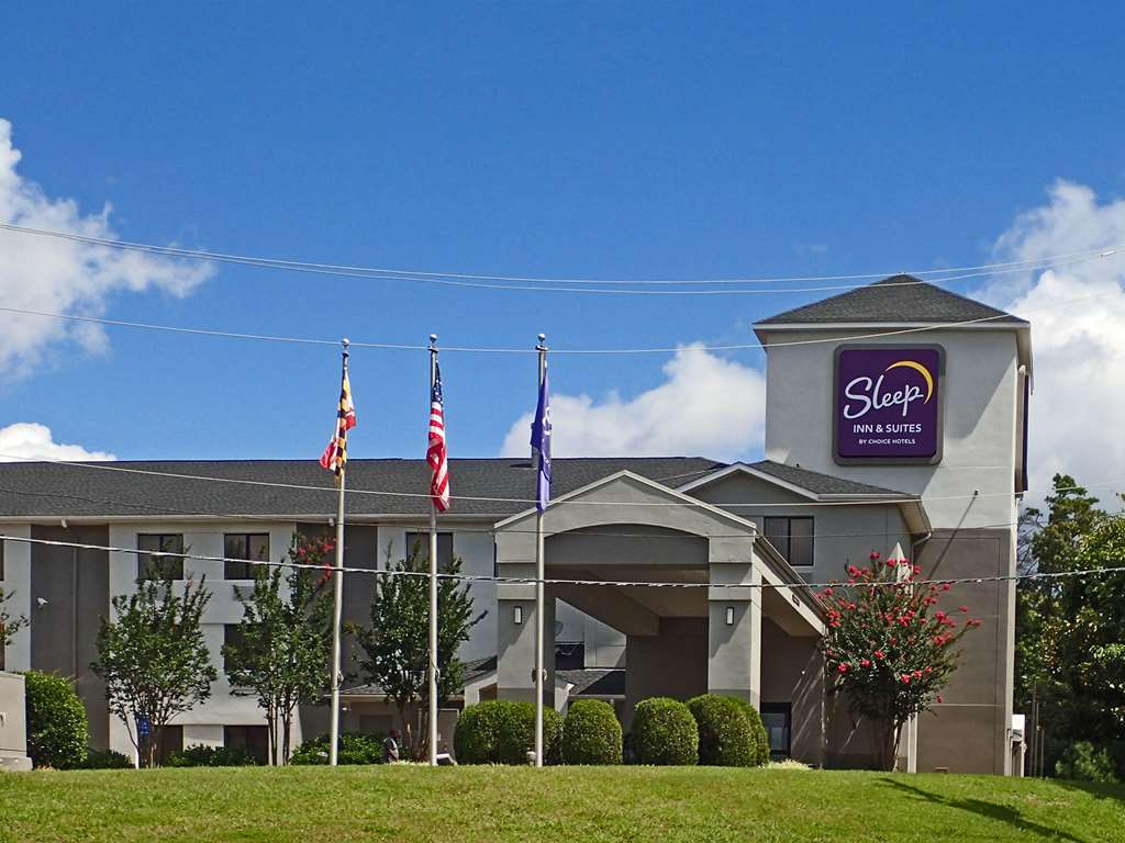 SLEEP INN AND SUITES CALIFORNIA MD