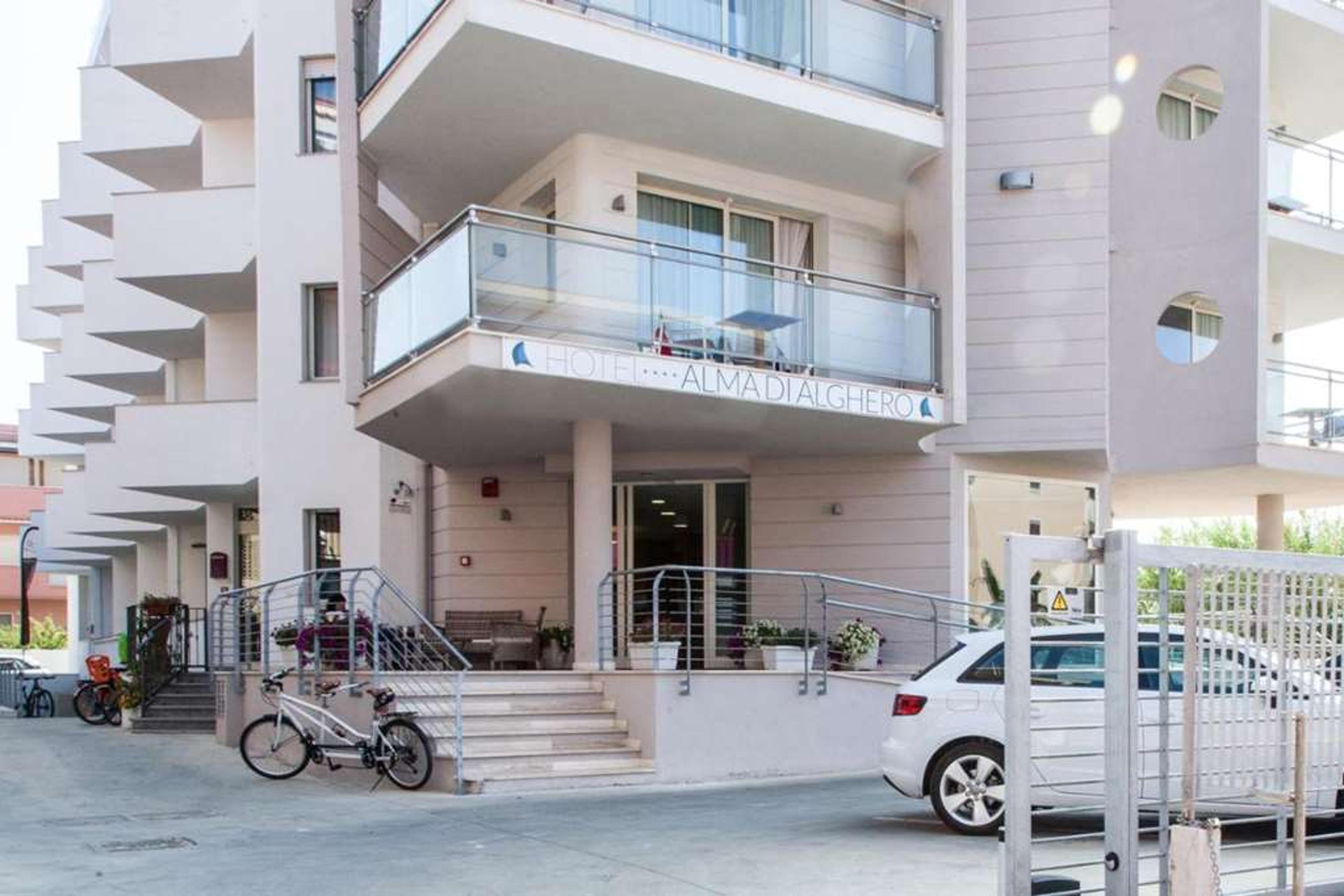 Hotel Photo 1