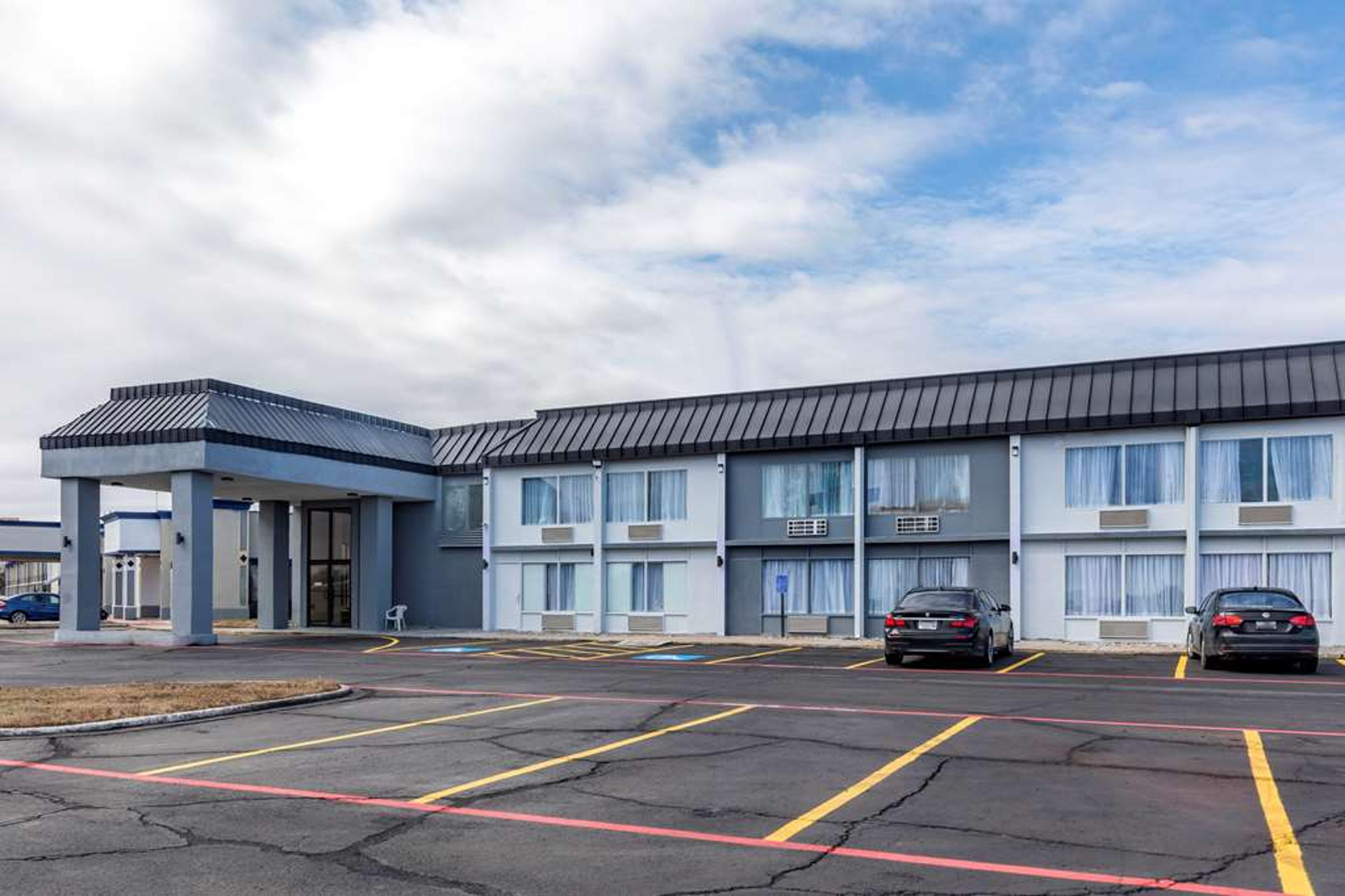 QUALITY INN AND SUITES SULPHUR SPRI
