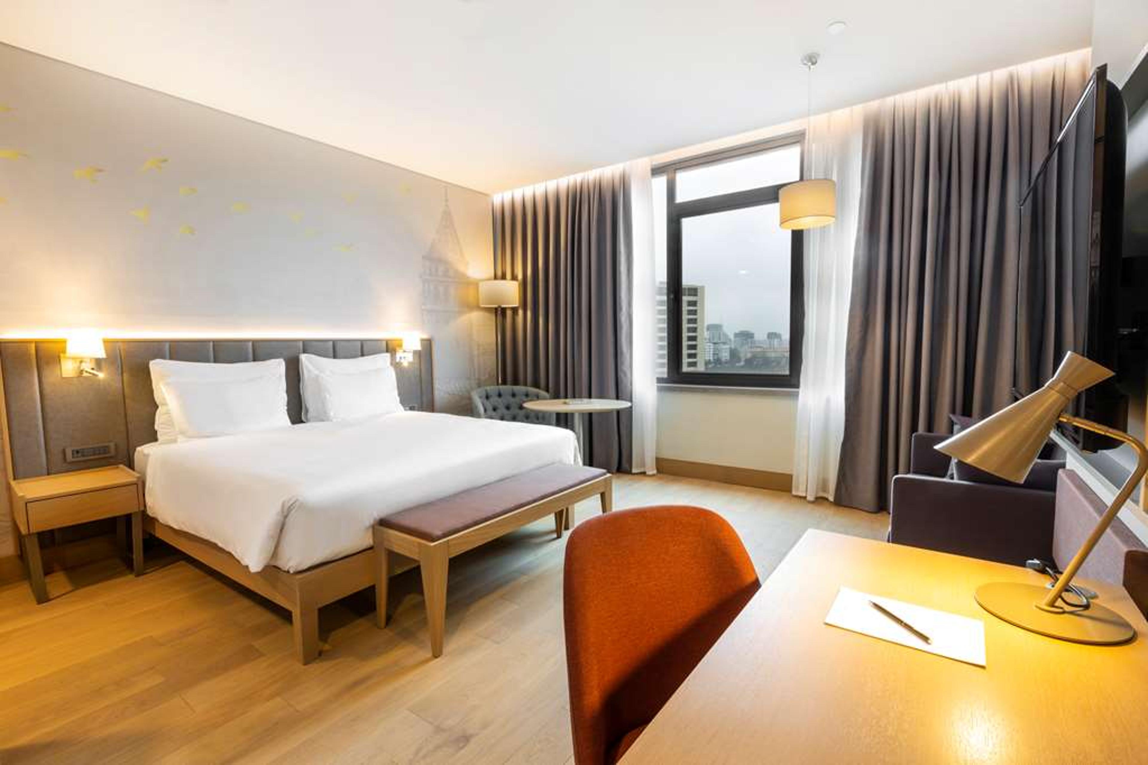 RADISSON HOTEL ISTANBUL HARBIYE