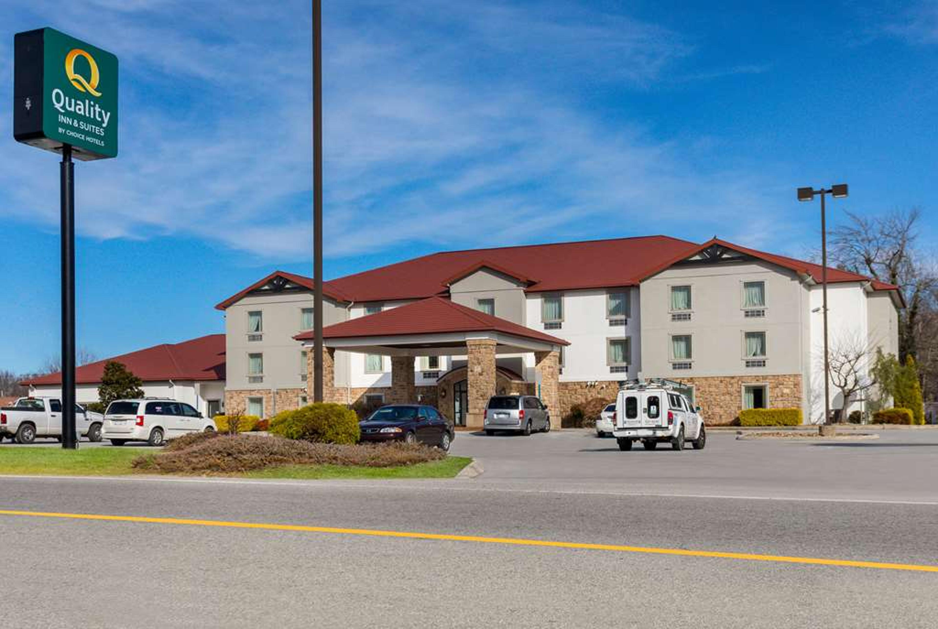 QUALITY INN AND SUITES MONTEREY