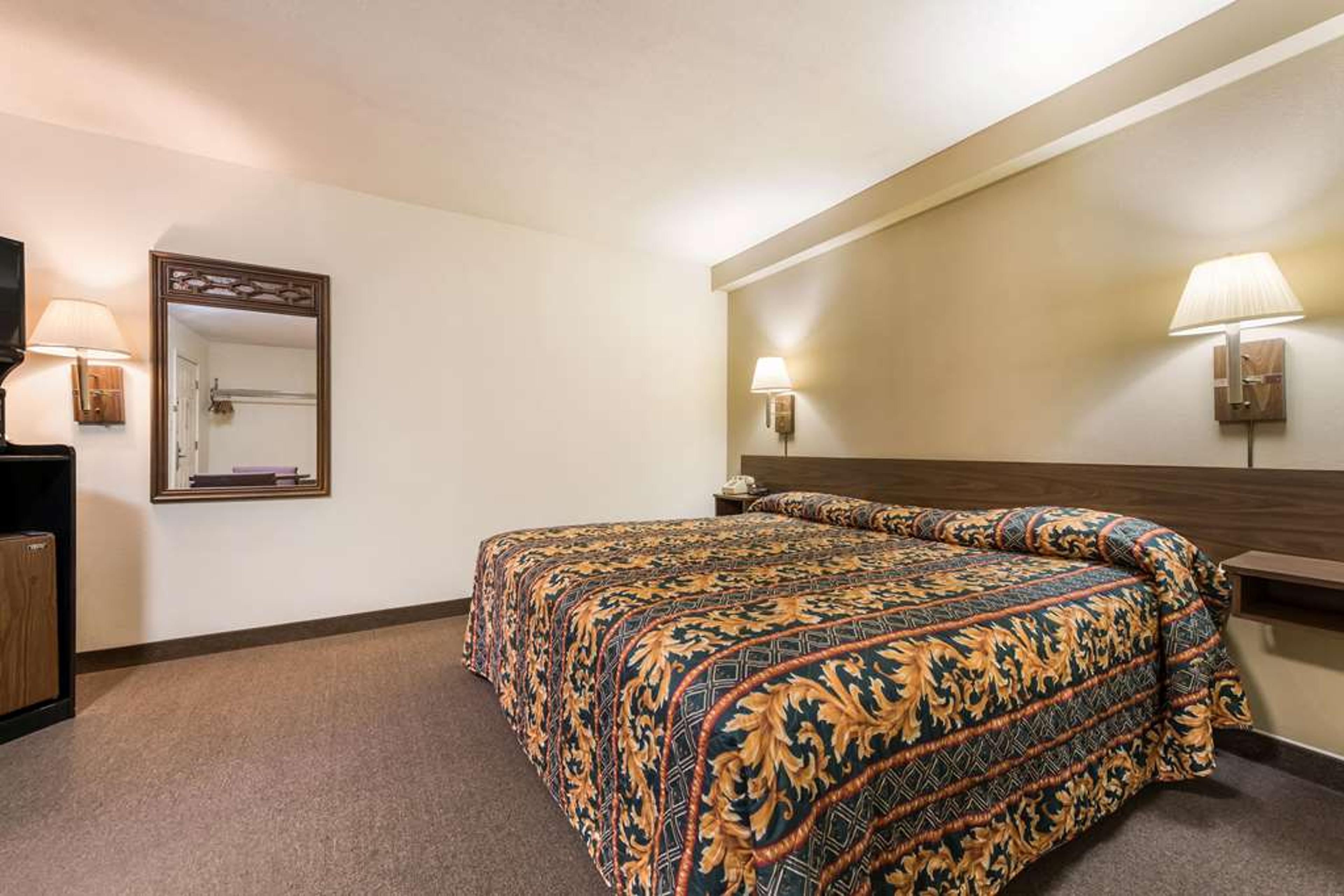 THE WANDER HOTEL, RAMADA