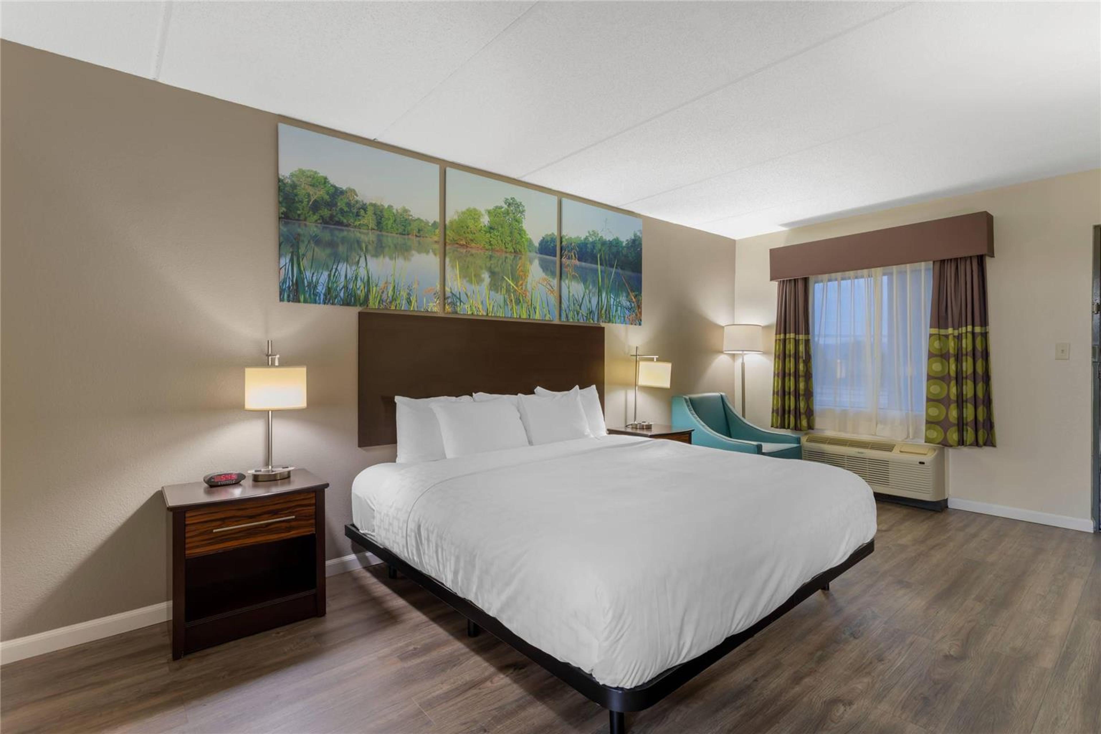 CLARION POINTE KIMBALL