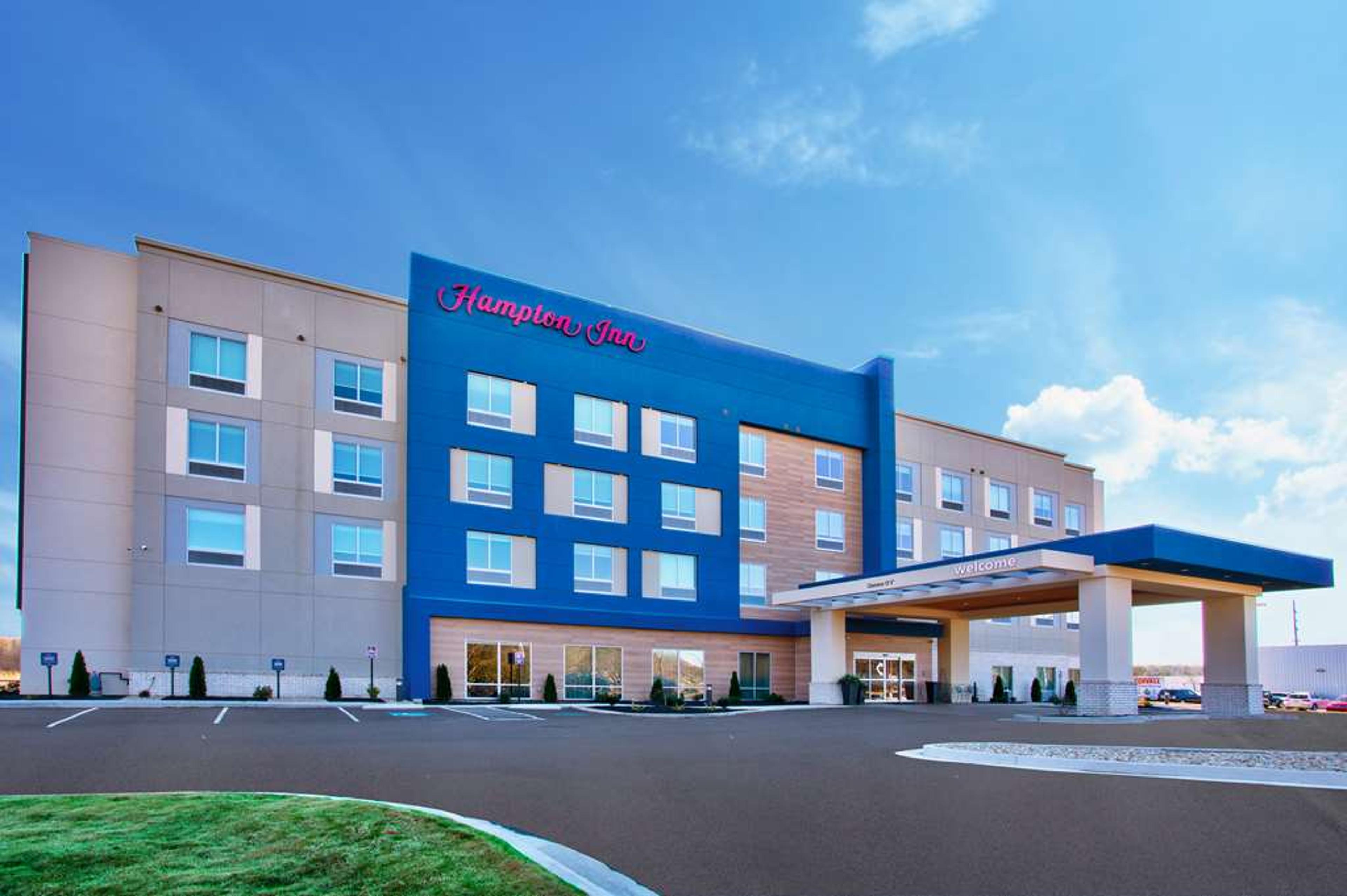 HAMPTON INN BY HILTON PARIS TN