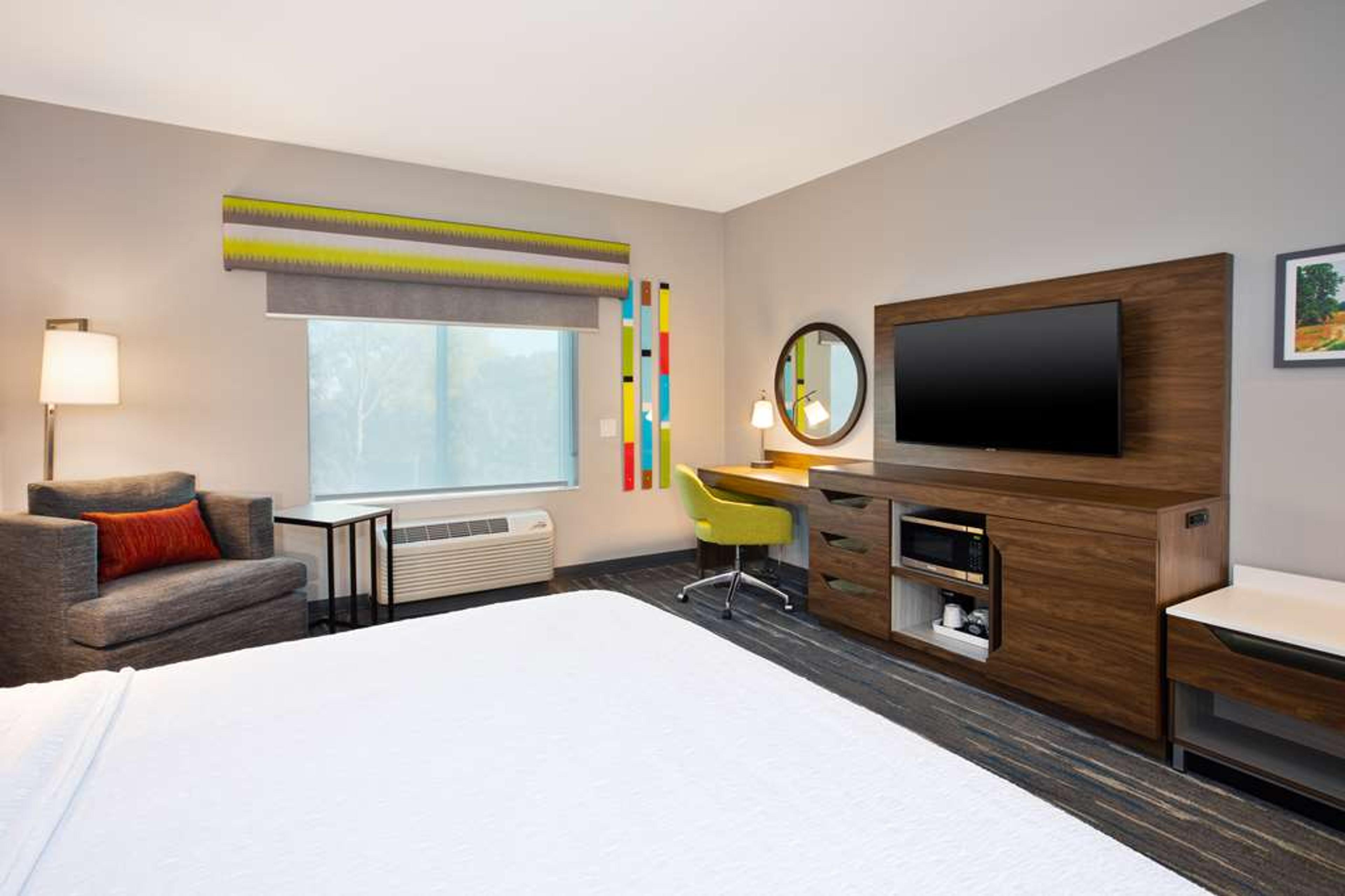 HAMPTON INN BY HILTON PARIS TN