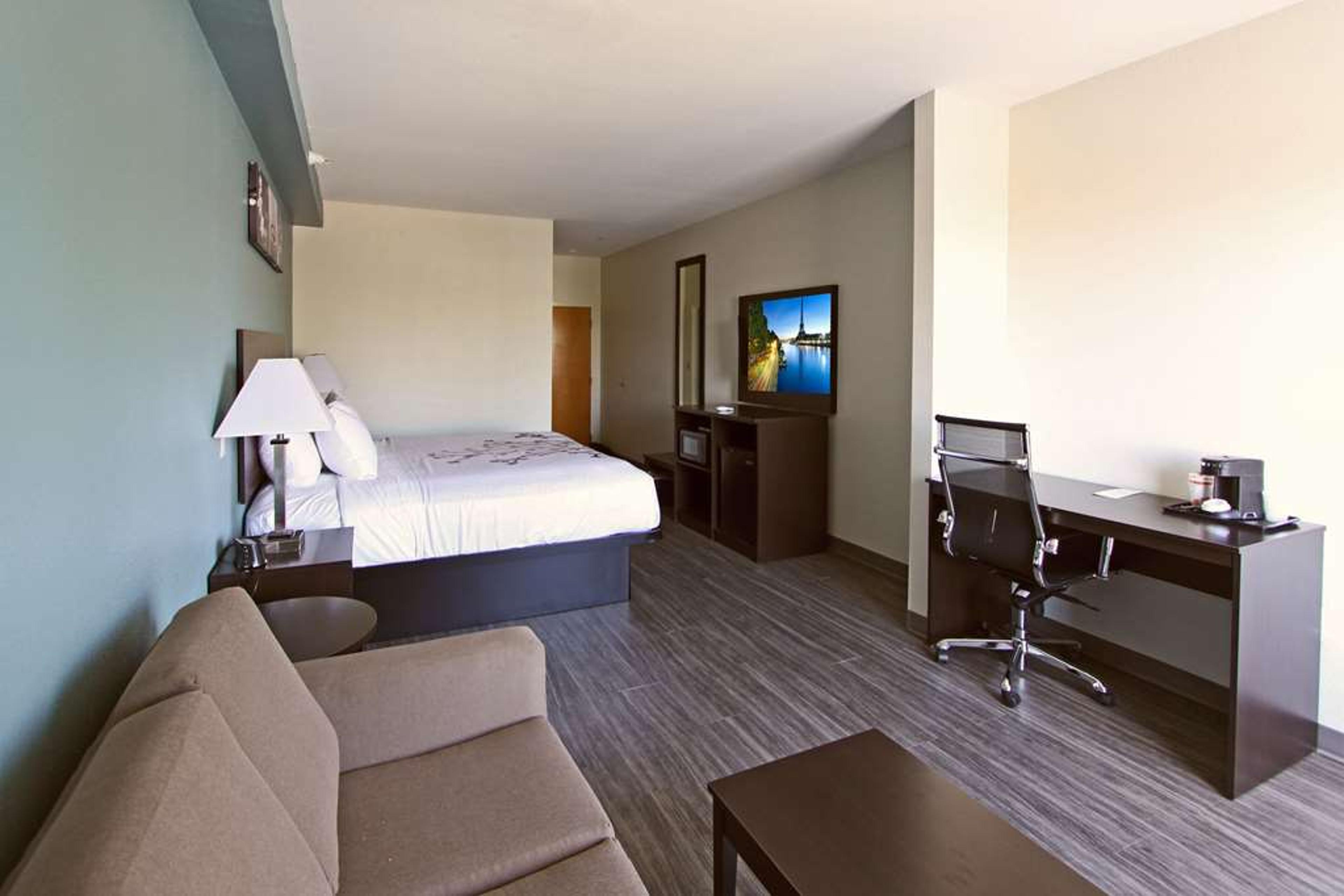 SLEEP INN AND SUITES FOLEY