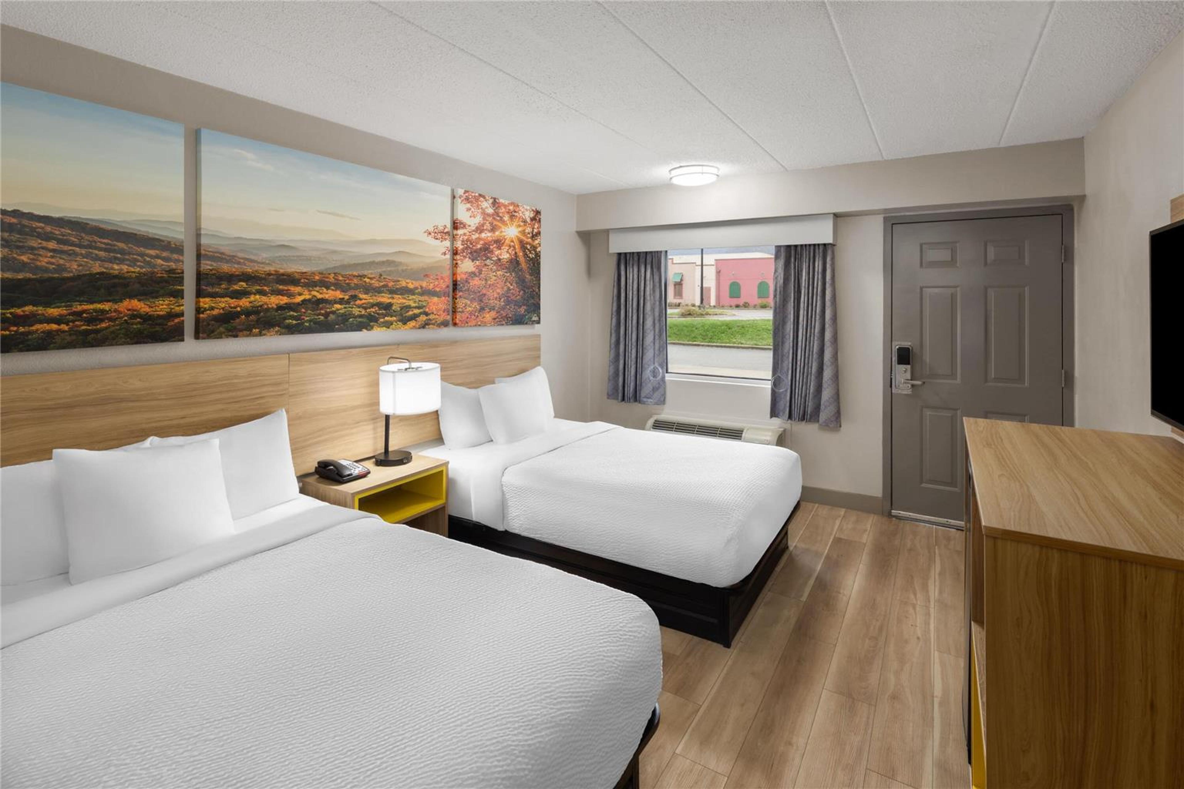DAYS INN BY WYNDHAM CHARLESTON WV