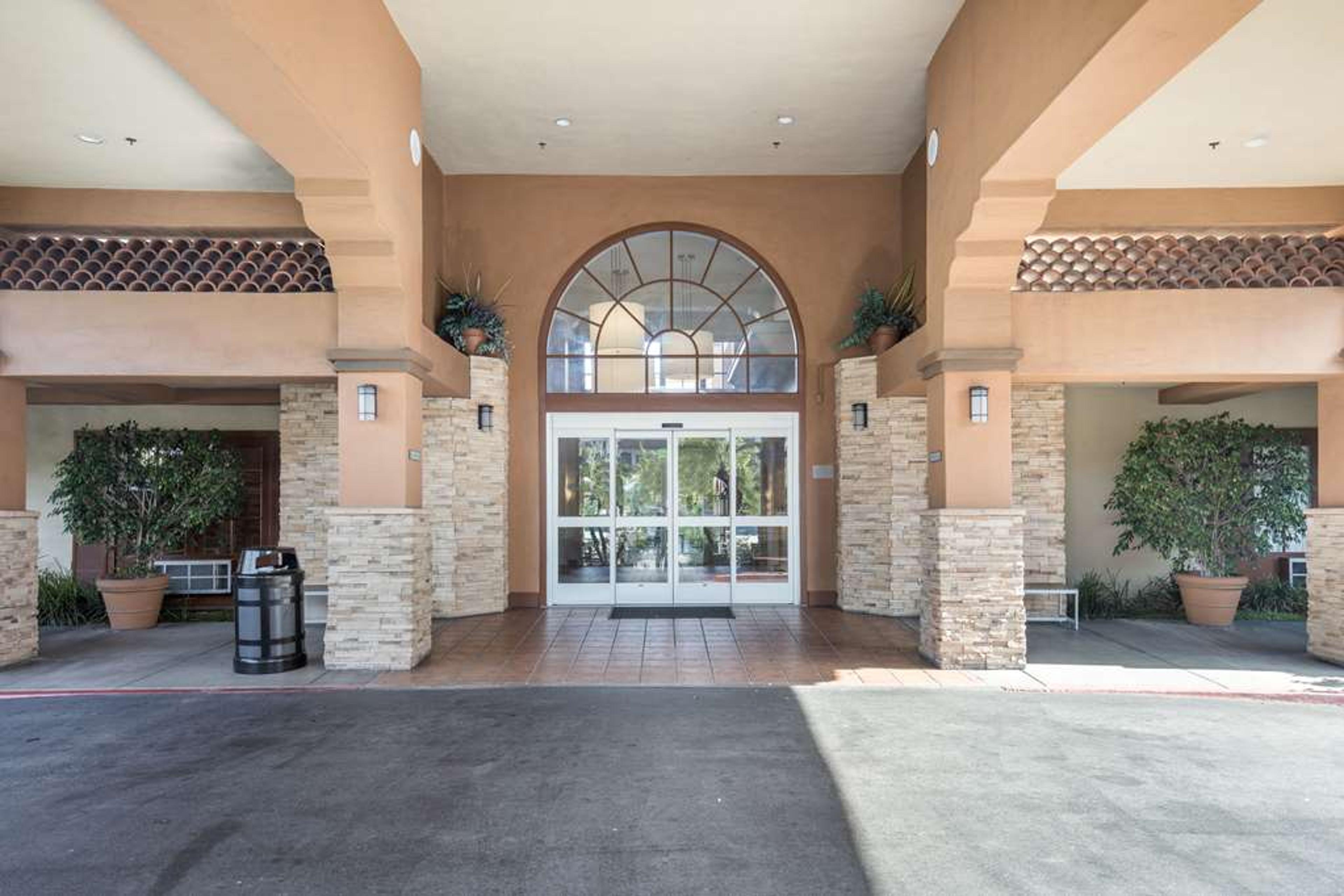 MAINSTAY SUITES ORANGE COUNTY JOHN