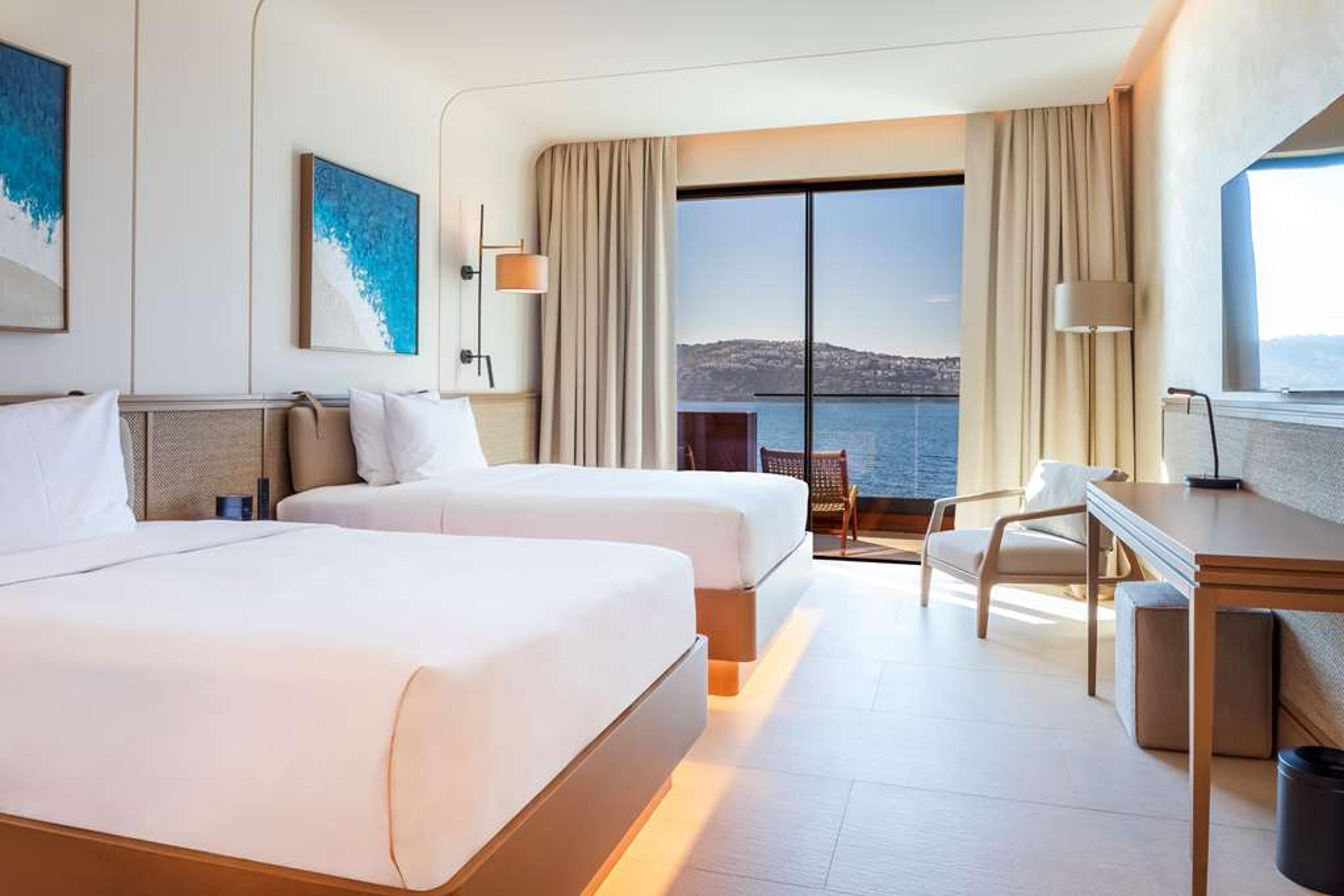 THE BO VUE HOTEL, CURIO HILTON