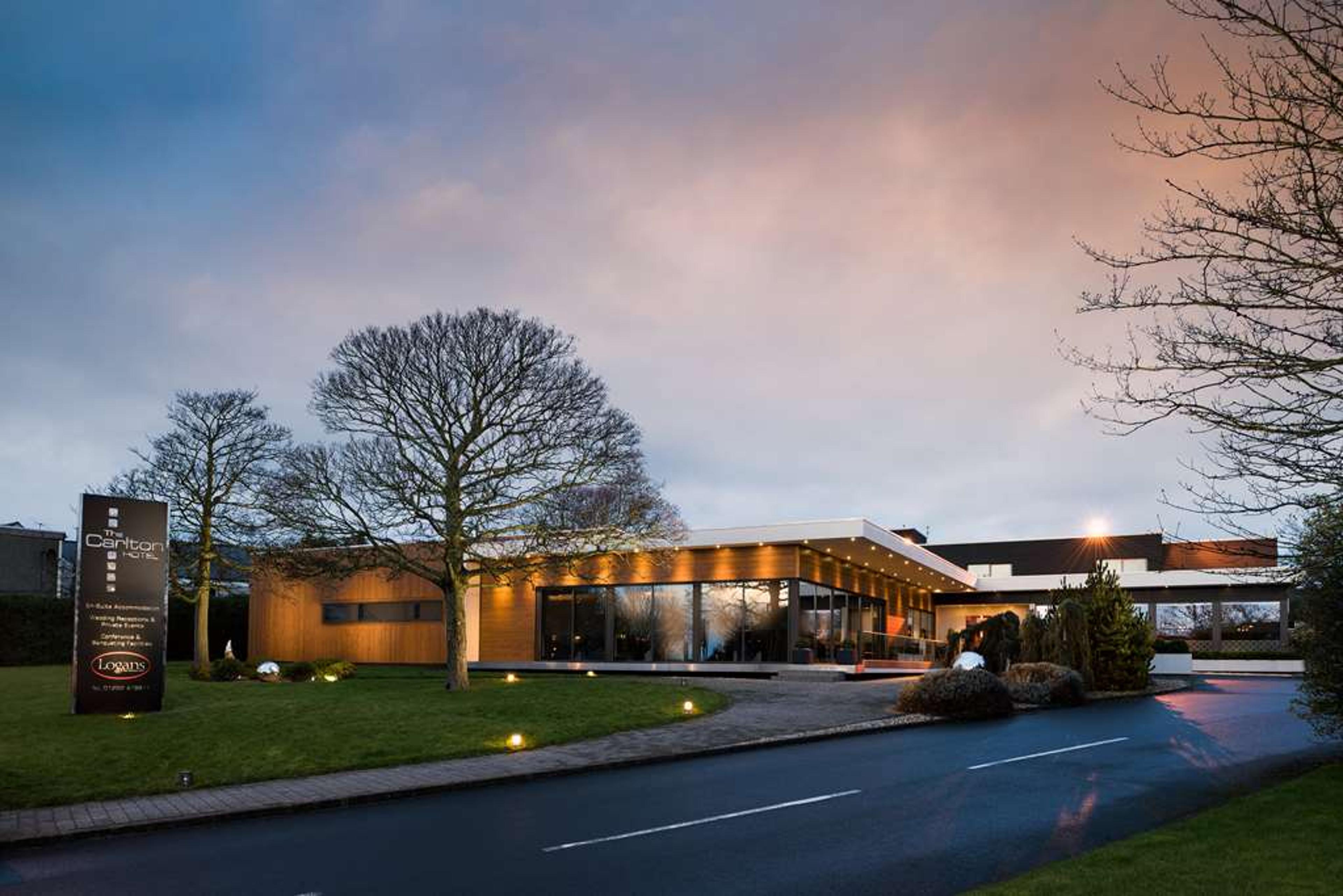 CARLTON HOTEL