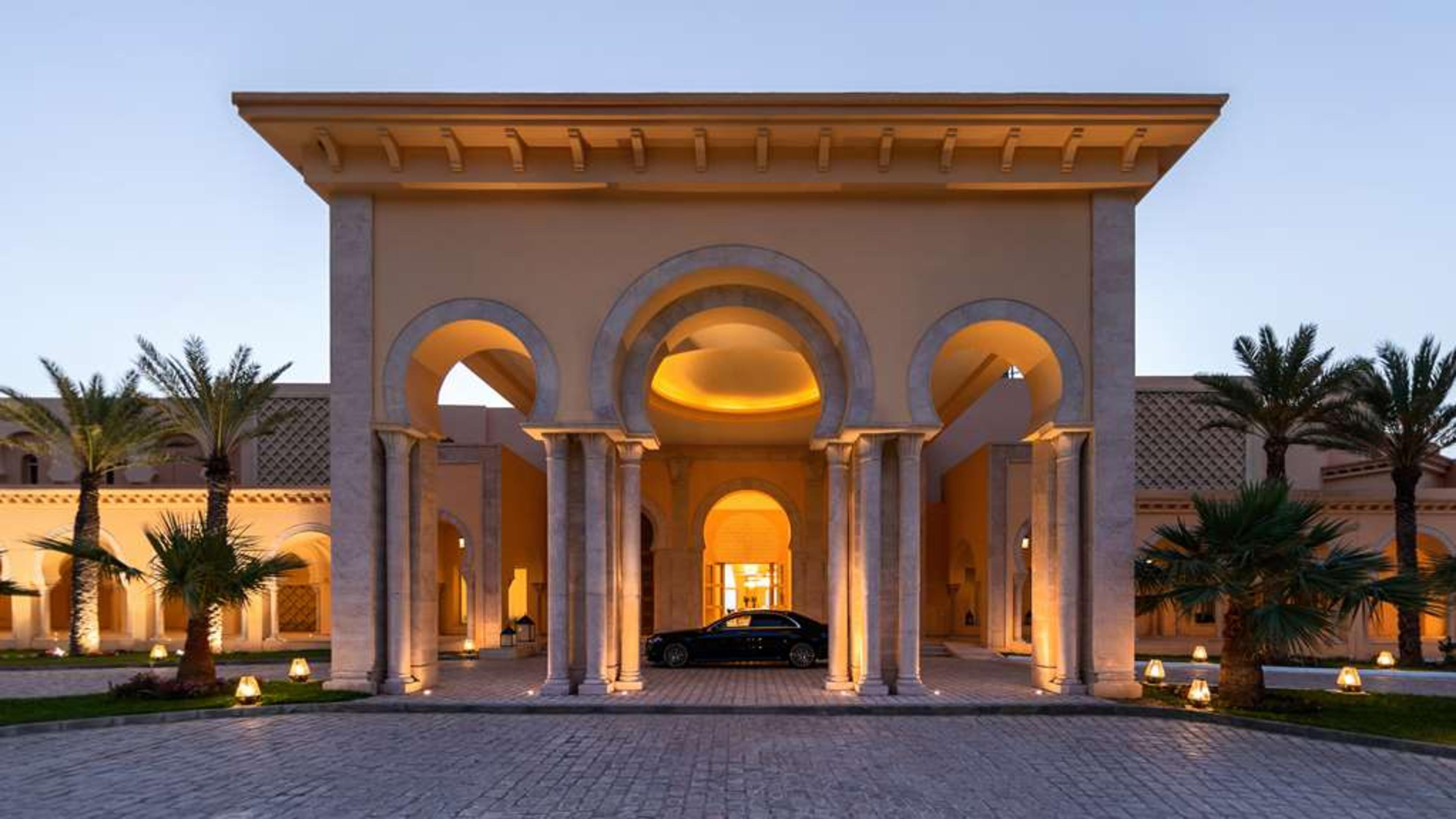 ROYAL TULIP KORBOUS BAY THALASSO &
