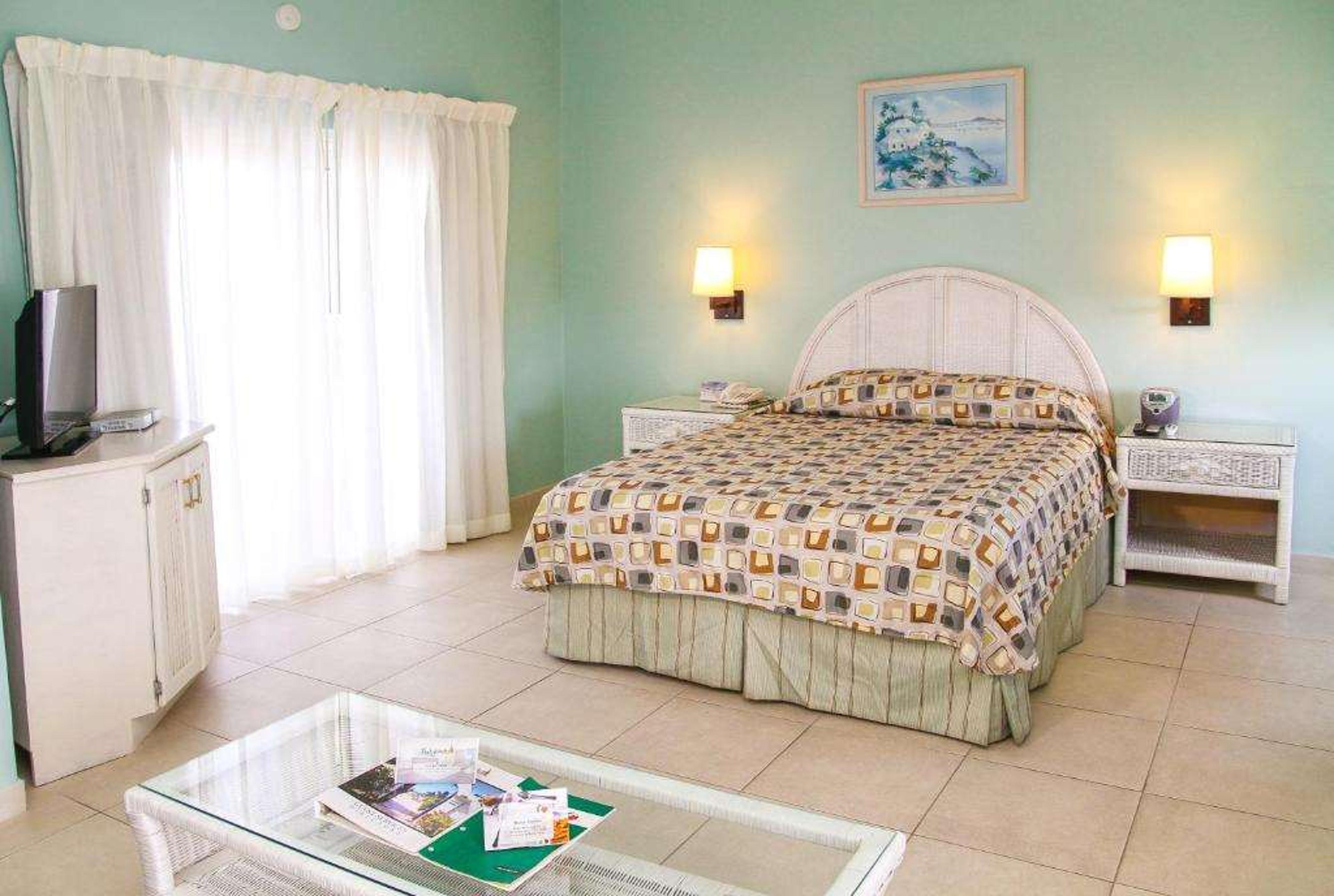 TRADE WINDS HOTEL