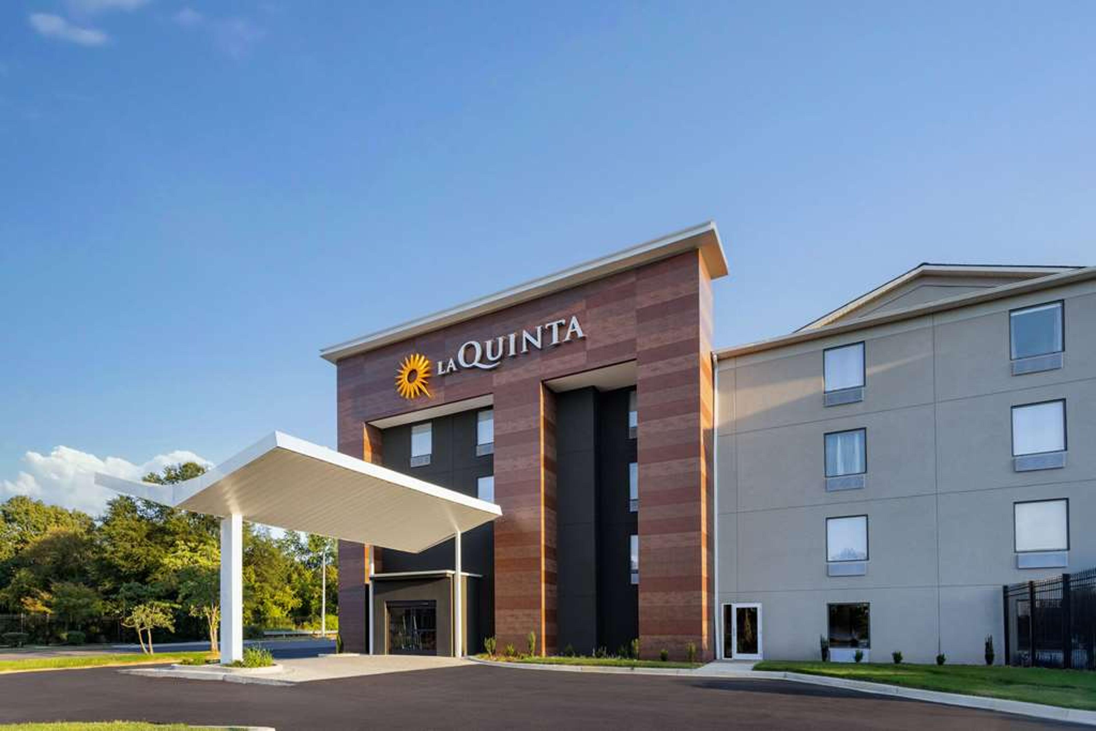 La Quinta Inn & Suites Memphis I-240