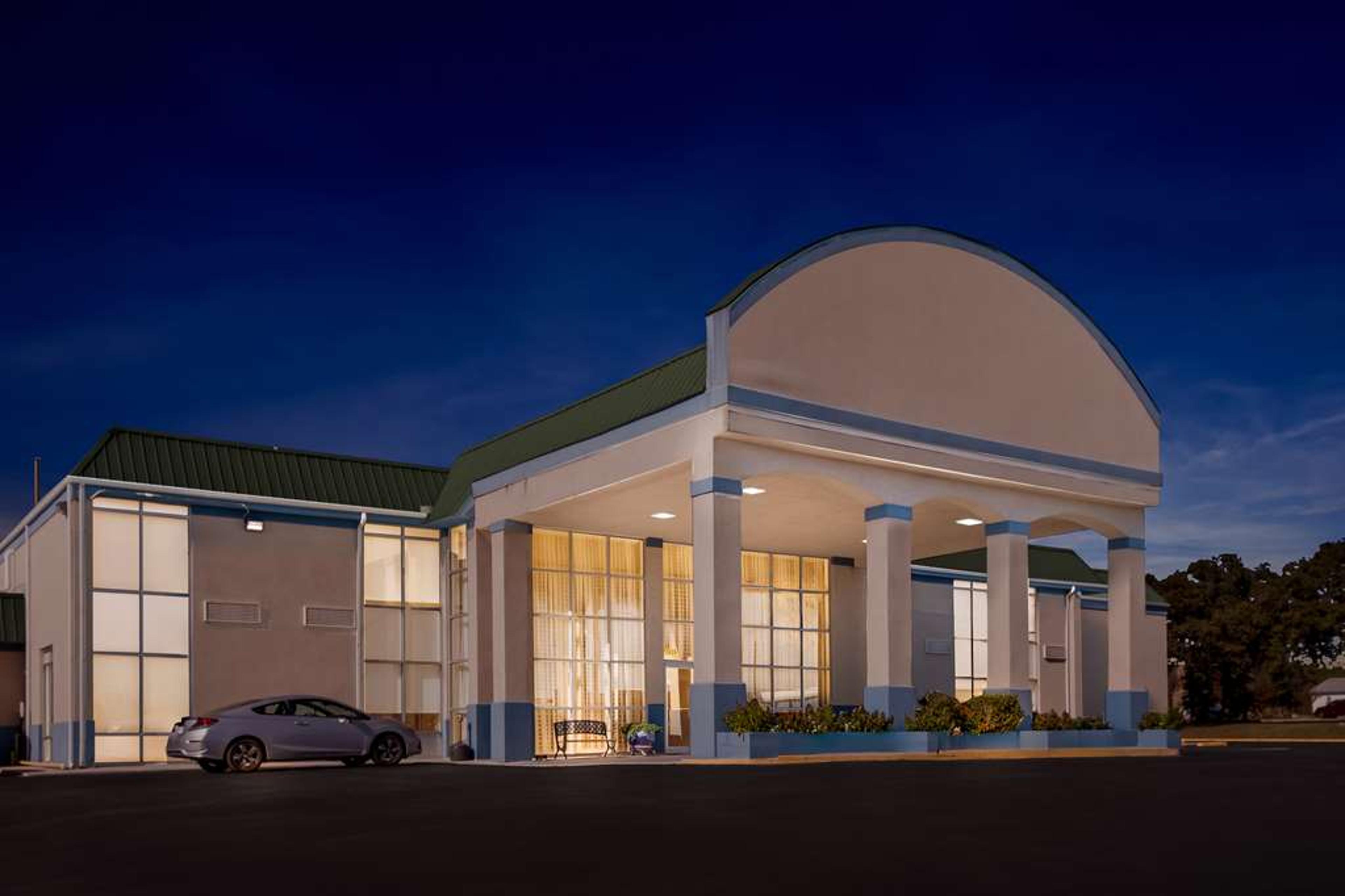 SureStay by Best Western Duncan