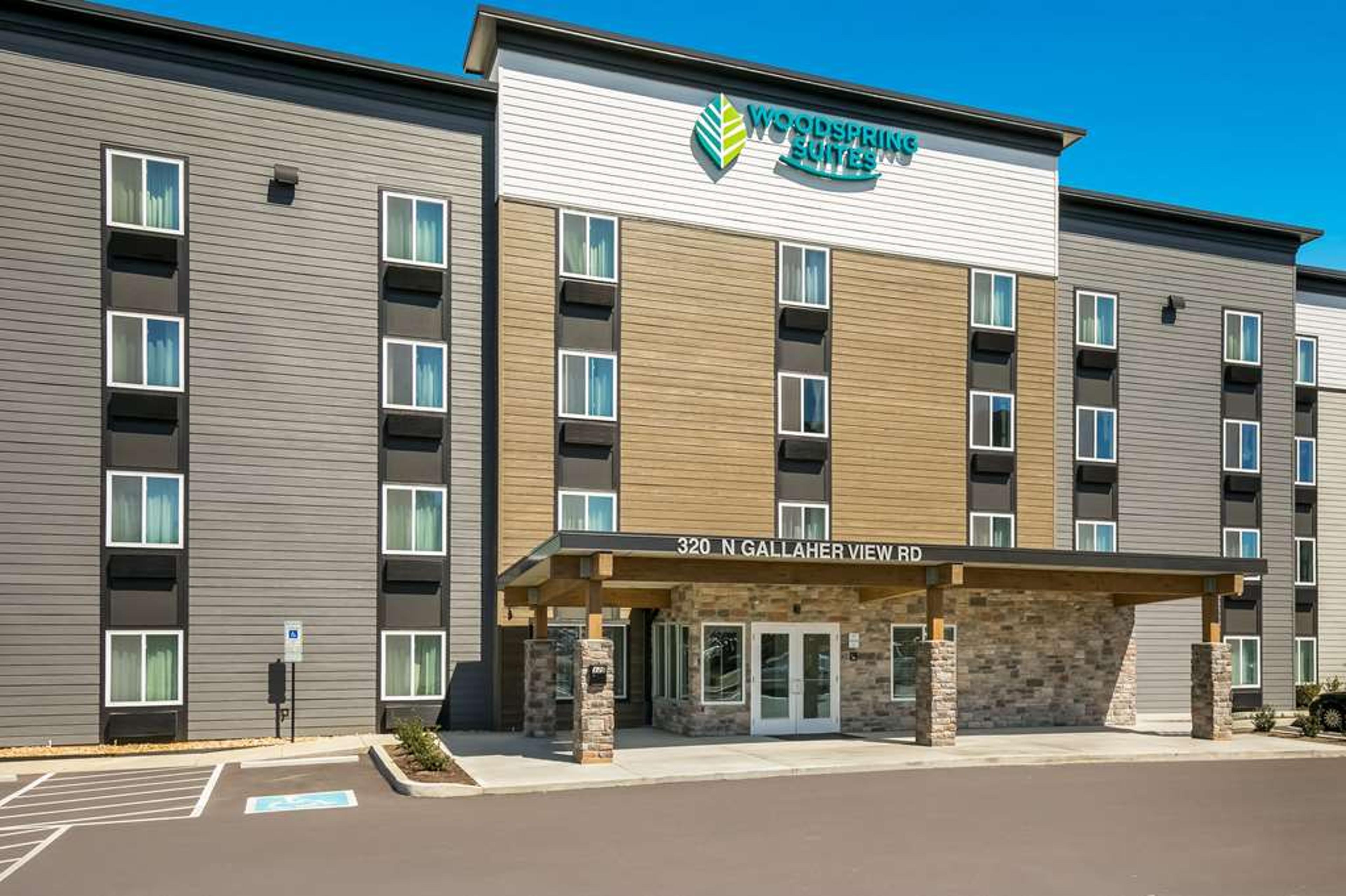 WOODSPRING SUITES KNOXVILLE - CEDAR