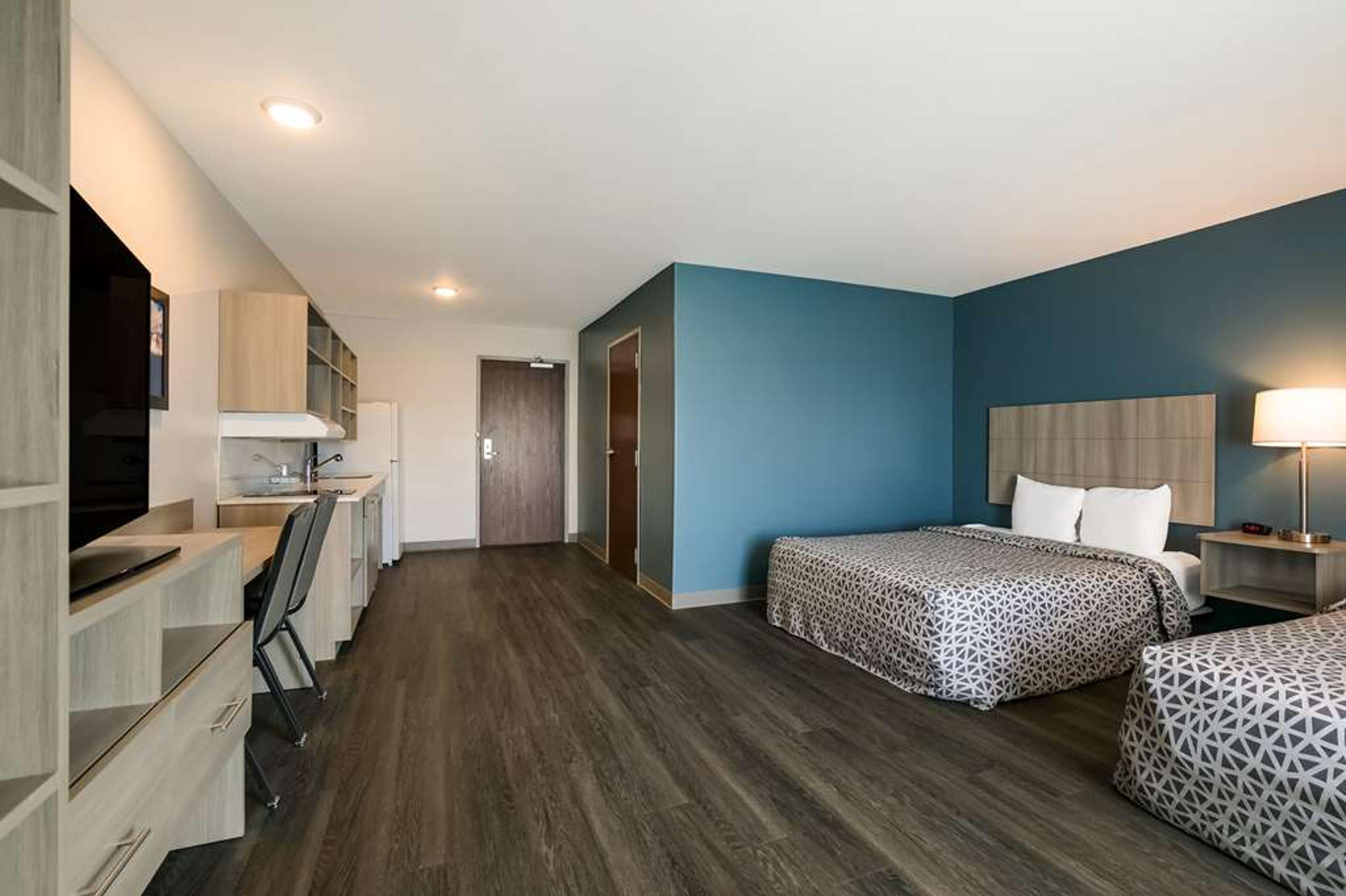 WOODSPRING SUITES KNOXVILLE - CEDAR