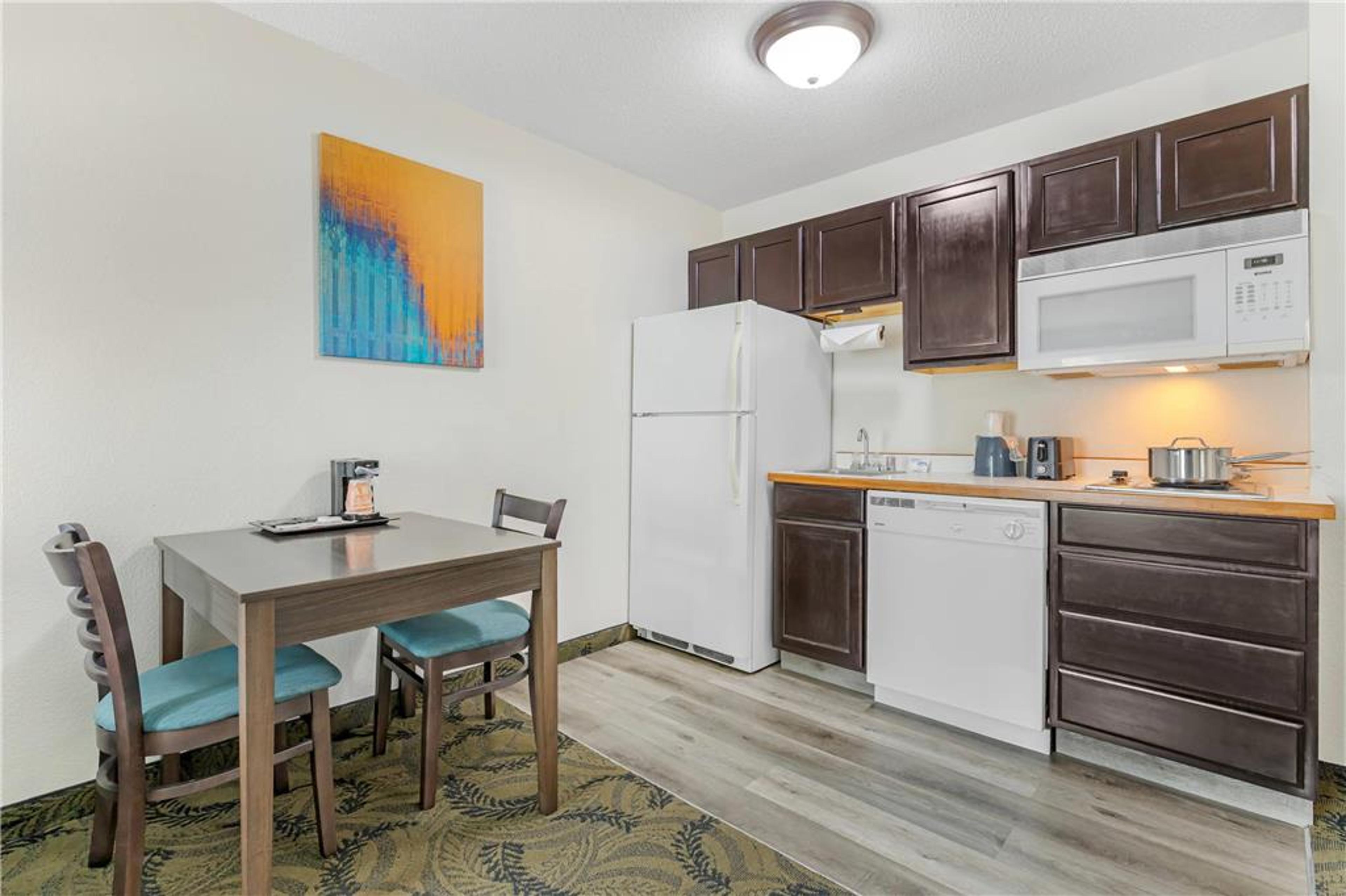 MAINSTAY SUITES MADISON AIRPORT
