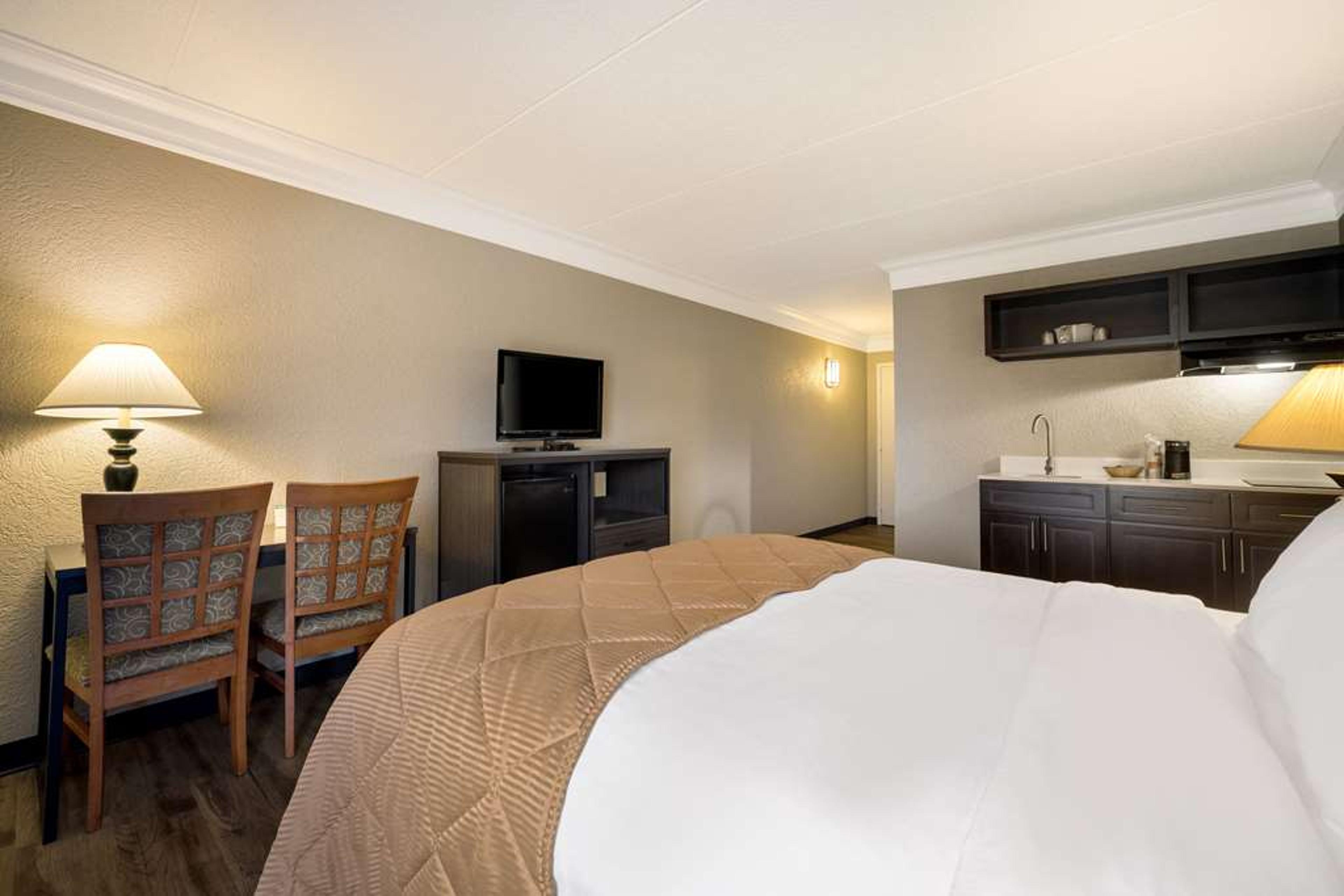 SUBURBAN STUDIOS SYRACUSE FAIRGROUN