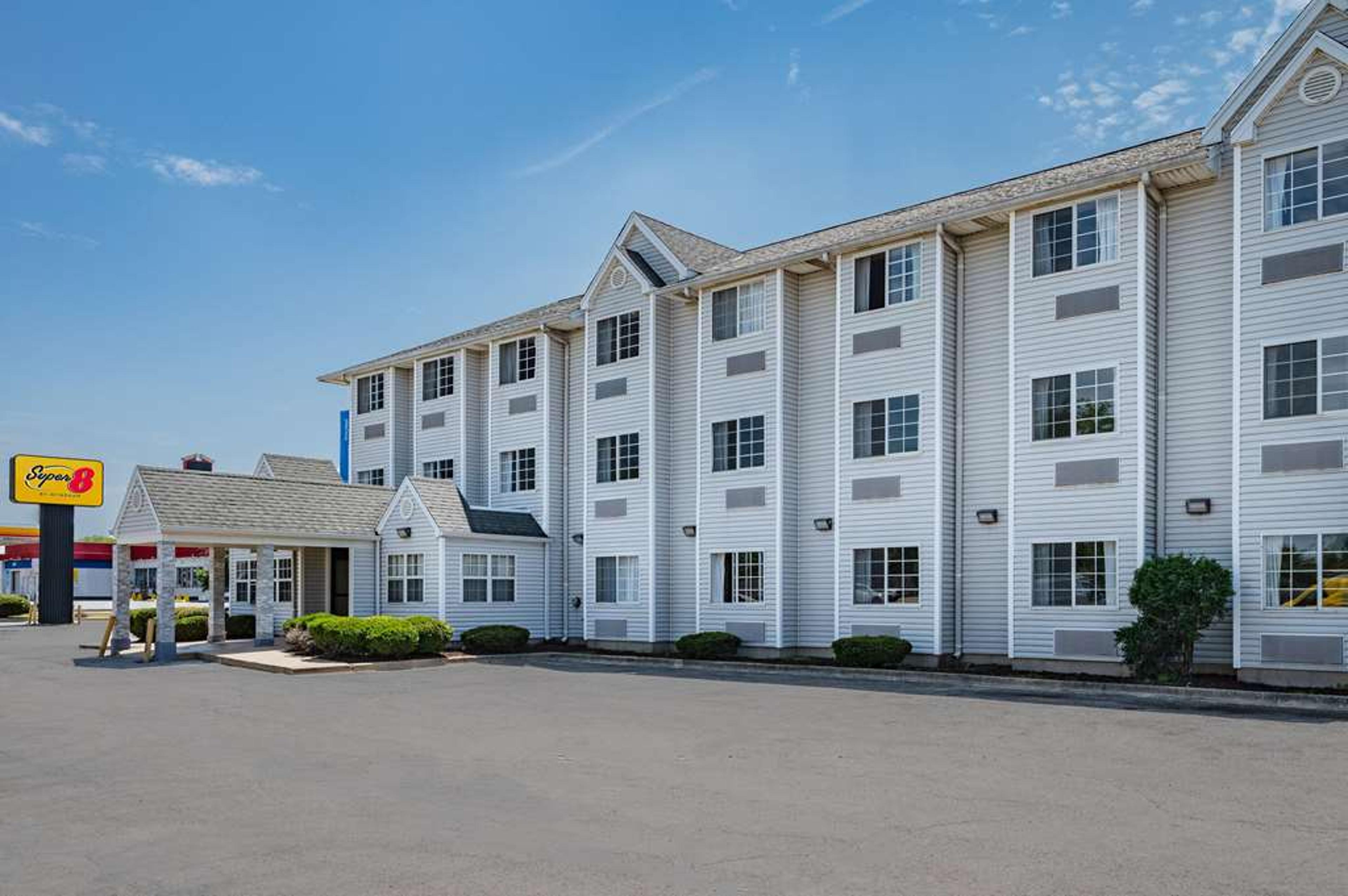SUPER 8 BY WYNDHAM JOLIET