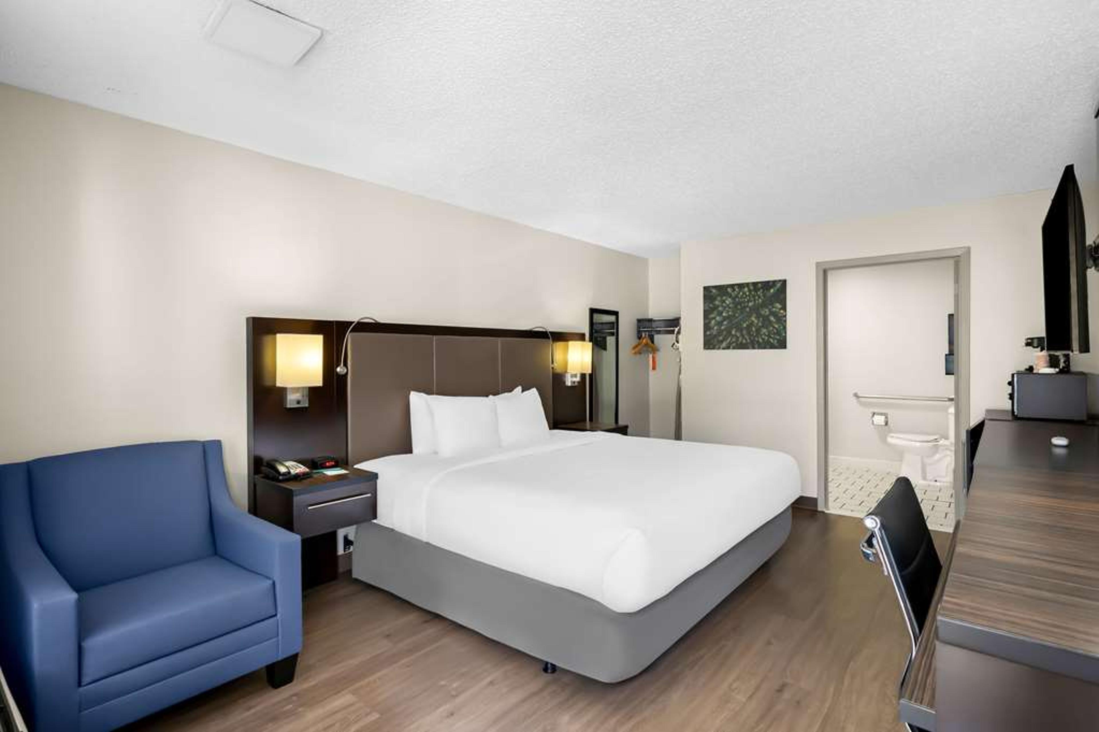 QUALITY INN AND SUITES MONTICELLO