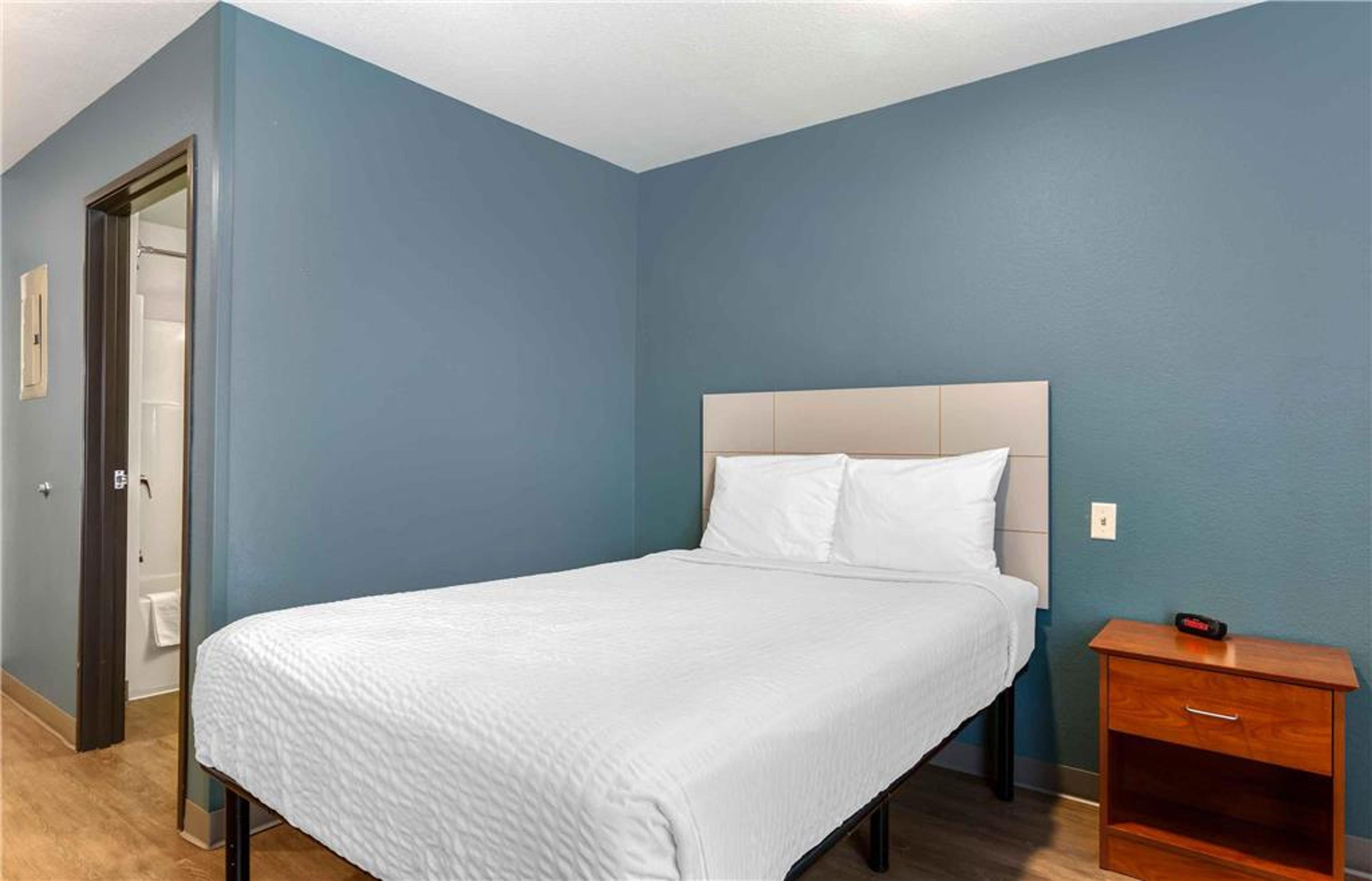 EXTENDED STAY AMERICA SELECT