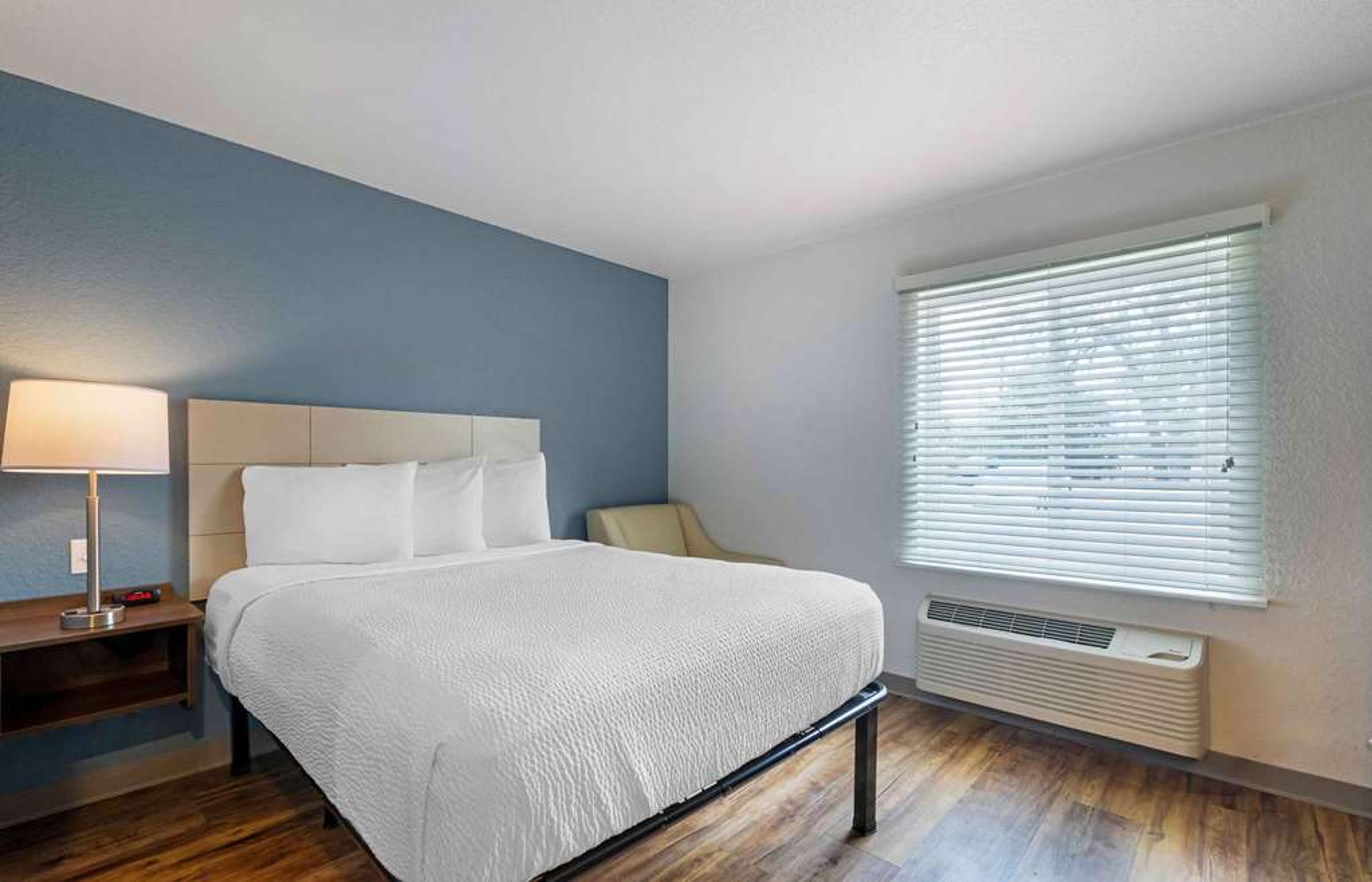 Extended Stay America Select Suites- Tampa - Northeast