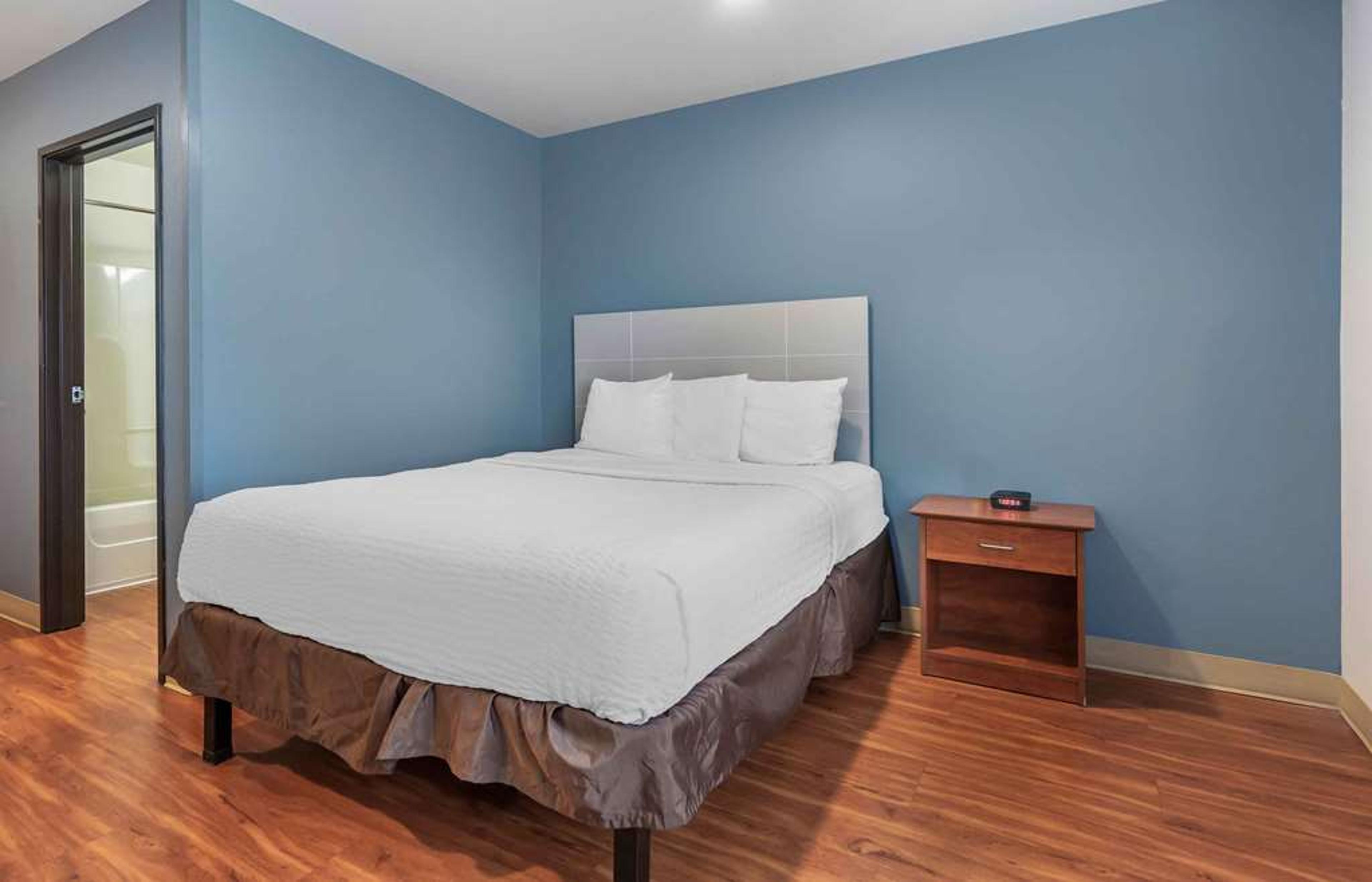 EXTENDED STAY AMERICA SELECT