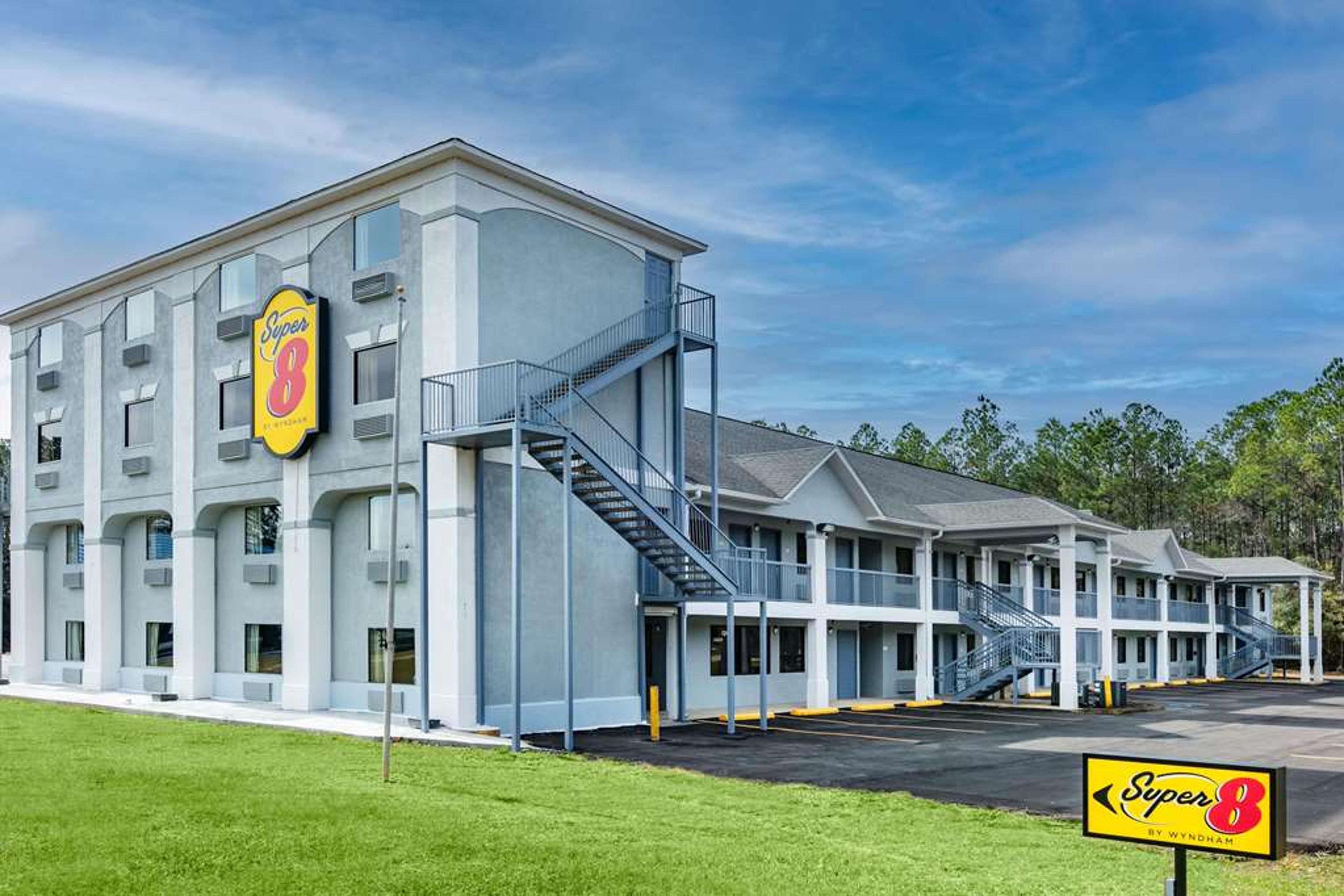 SUPER 8 BY WYNDHAM MOSS POINT