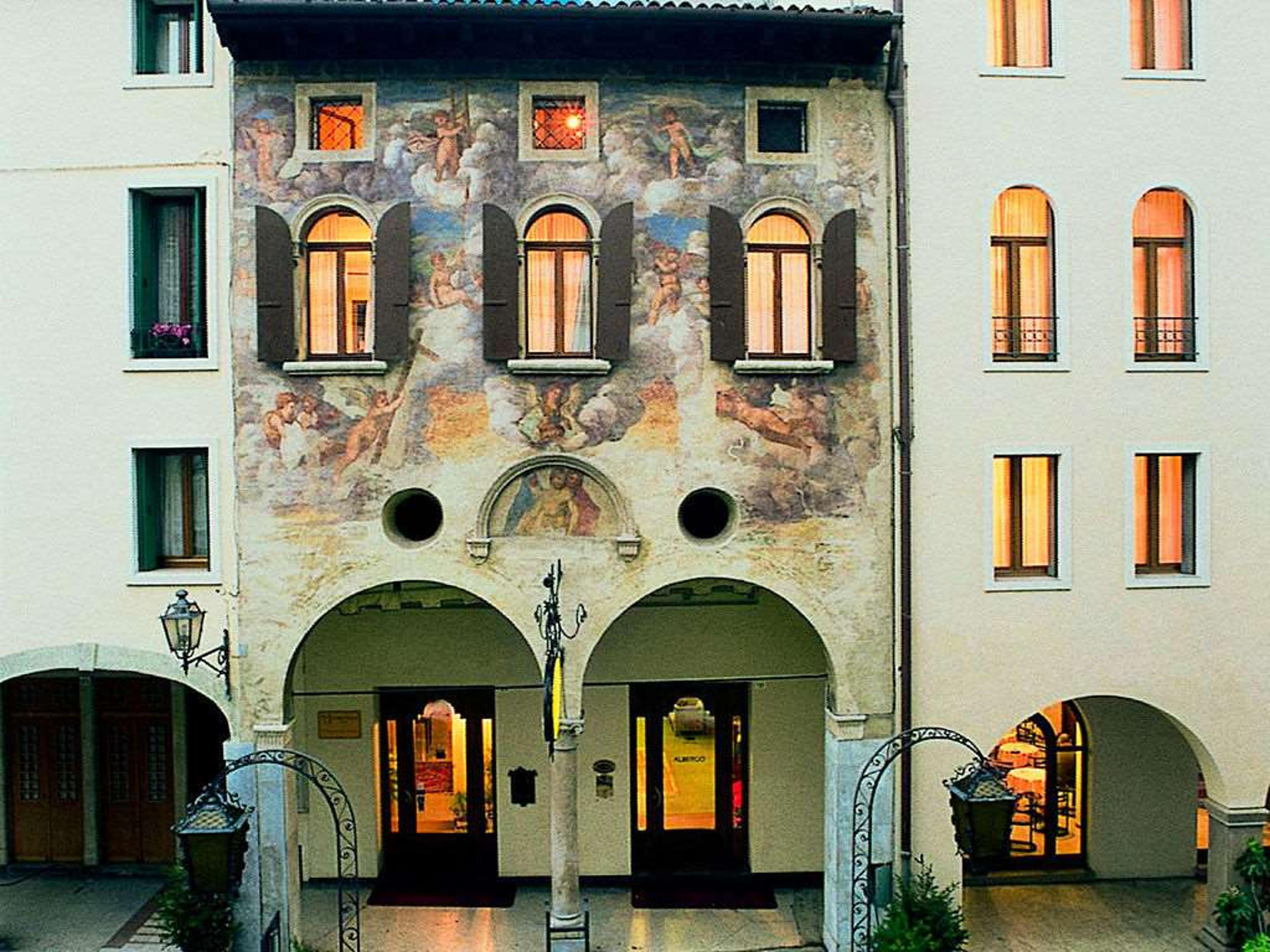 HOTEL CANON D ORO