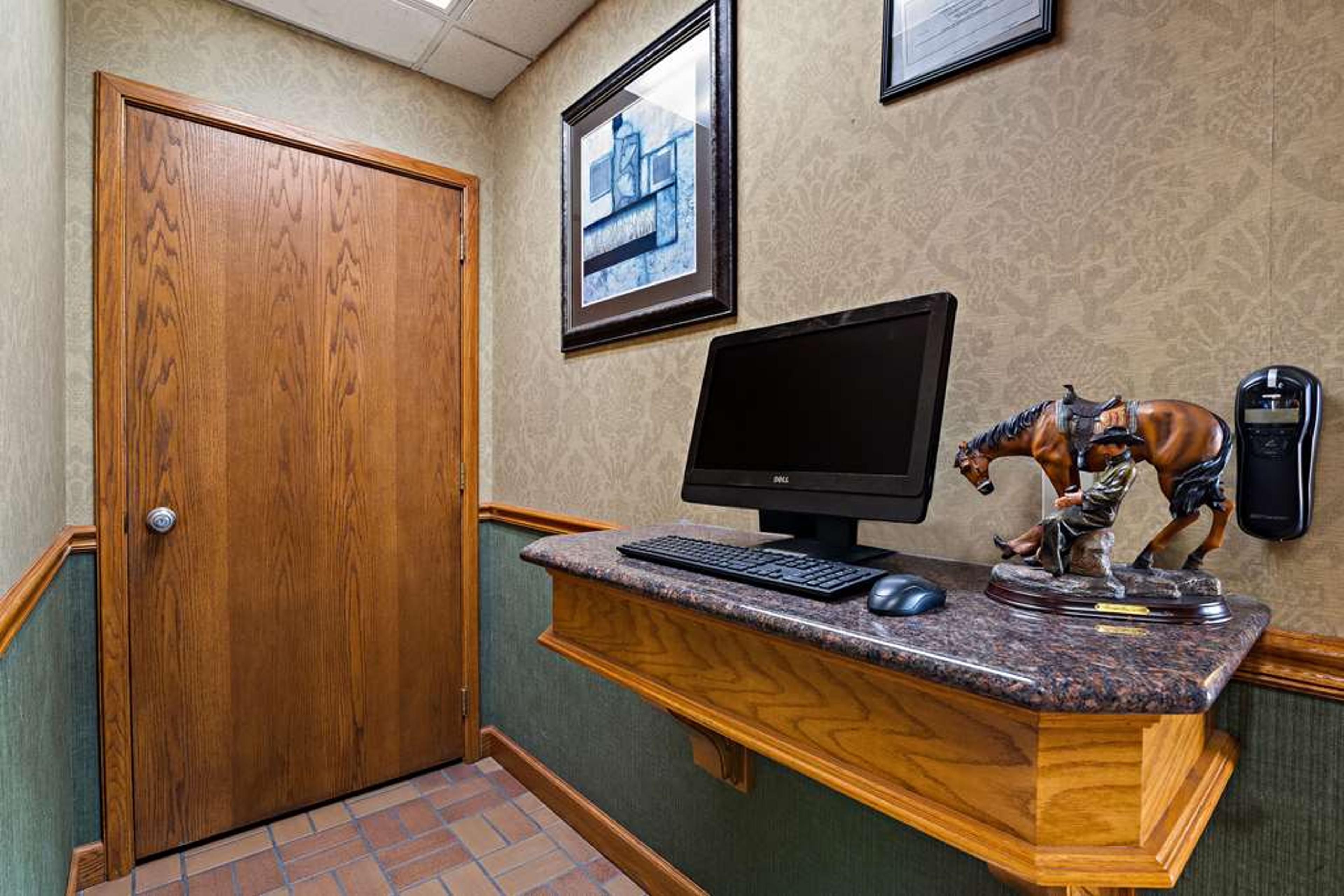 Hotel Photo 5