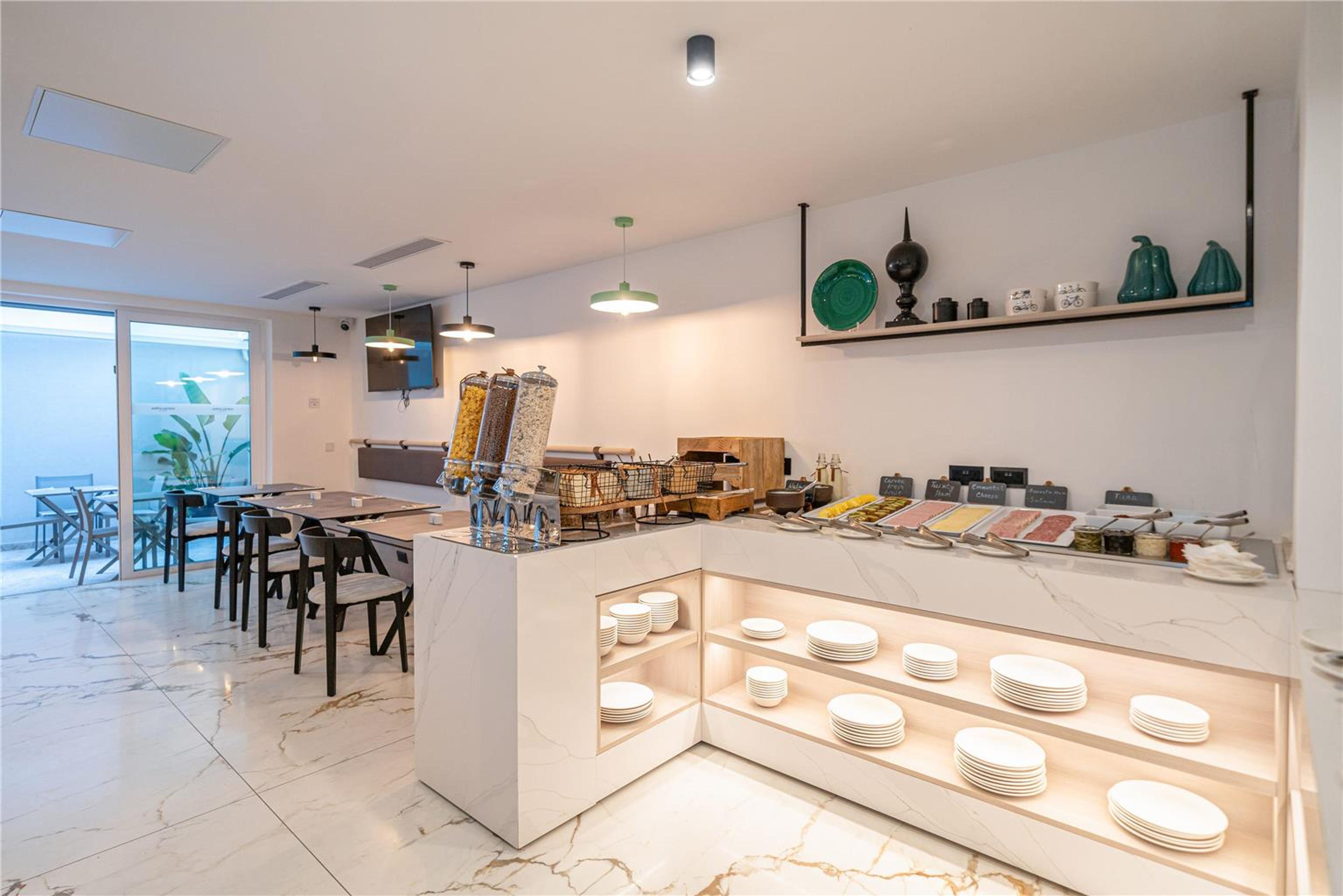 HOTEL SCIROCCO ST JULIANS AFFILIATE
