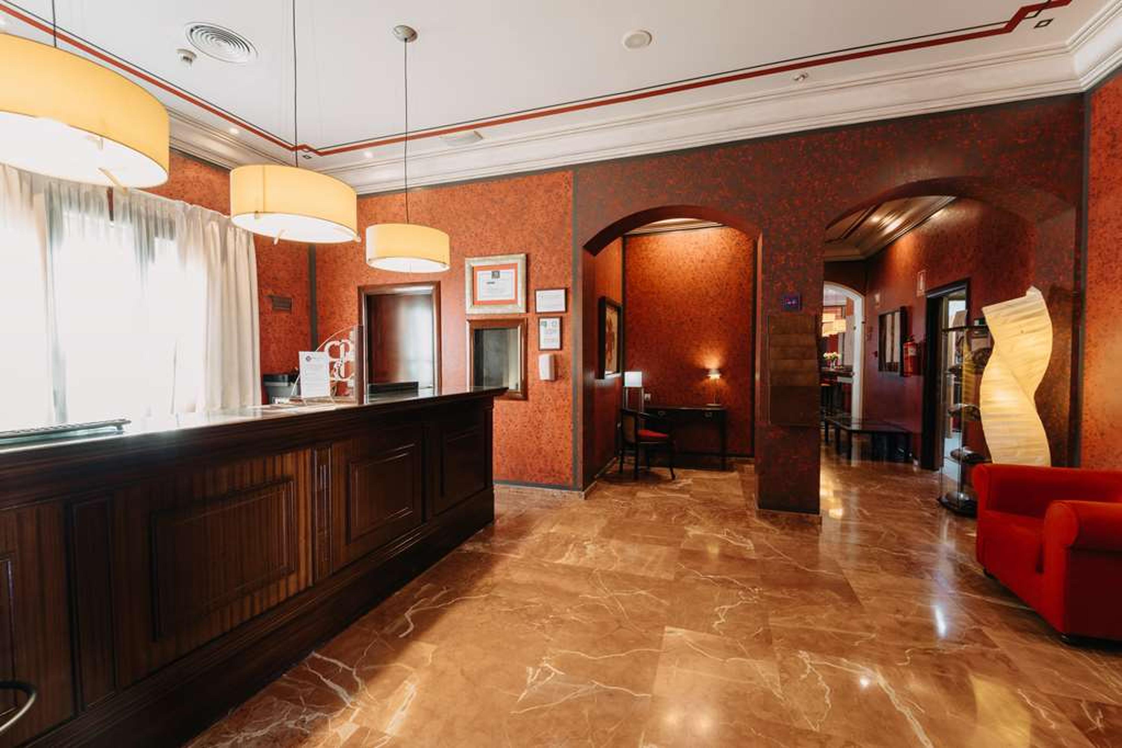 Hotel Photo 2
