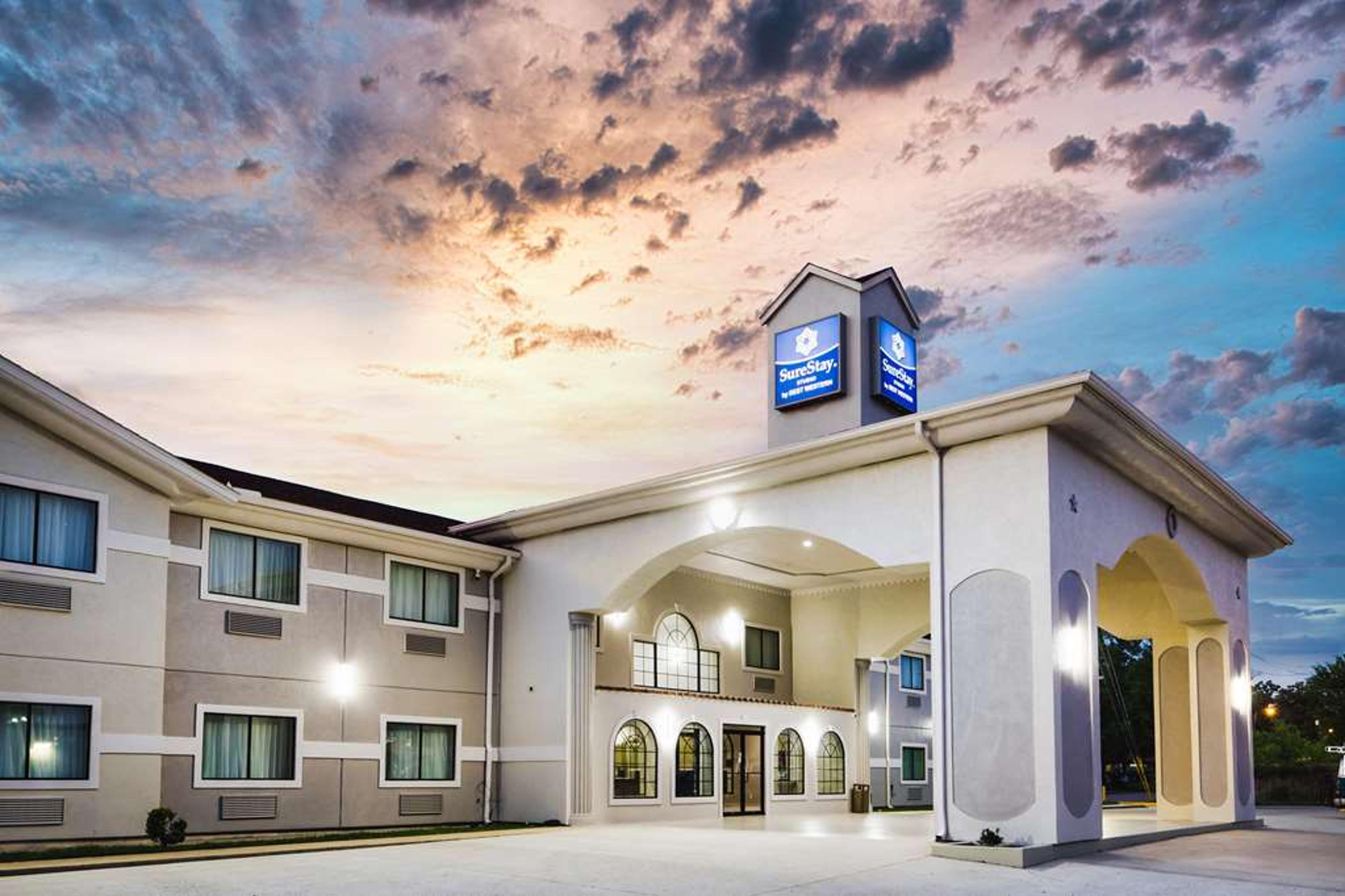 Hotel Photo 1