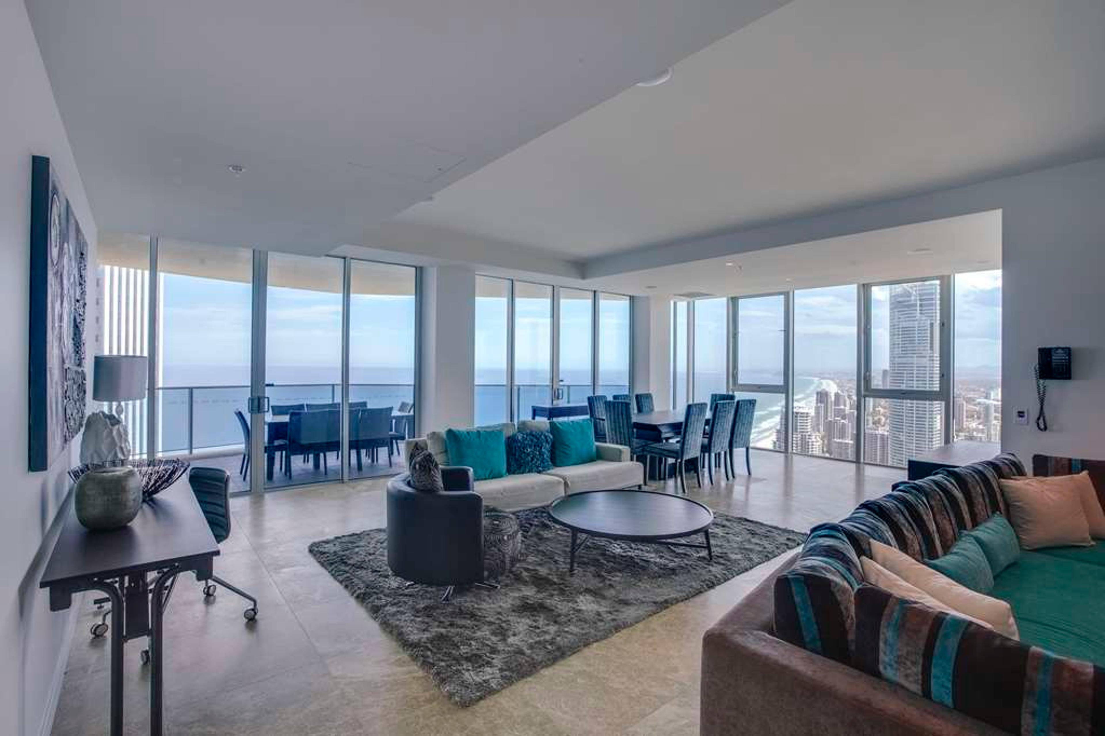 Hilton Surfers Paradise Hotel & Residences