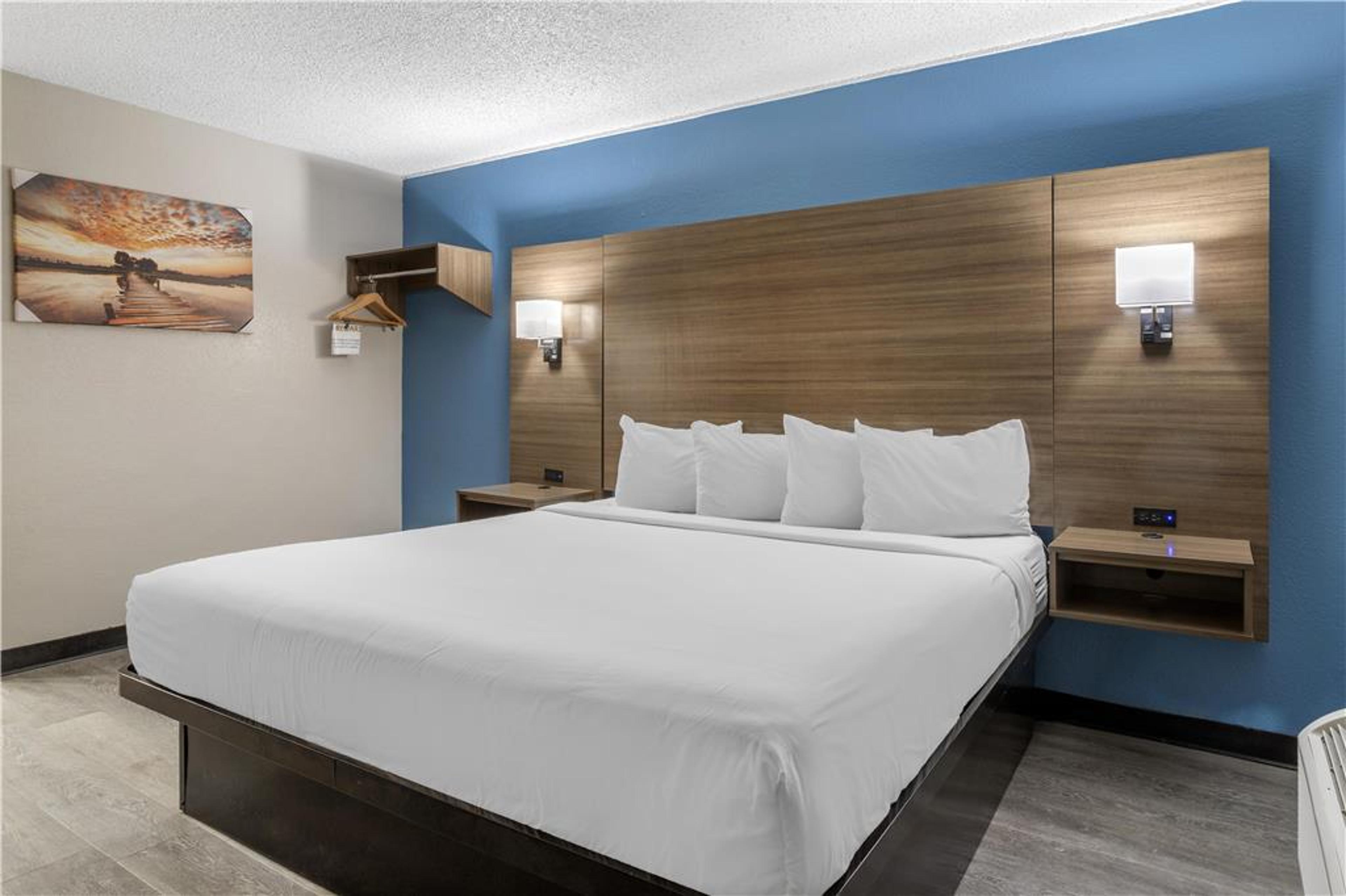 SureStay Studio by Best Western Victoria