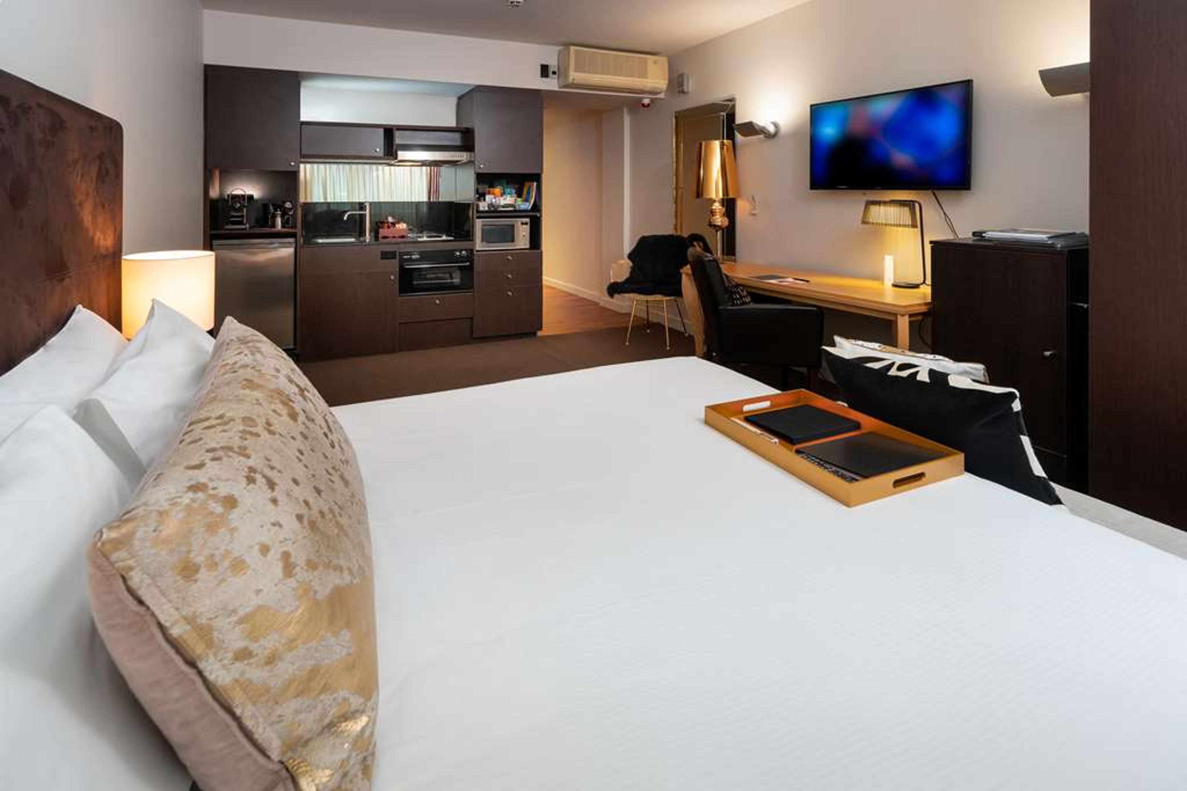 MUSEUM APARTMENT HOTEL