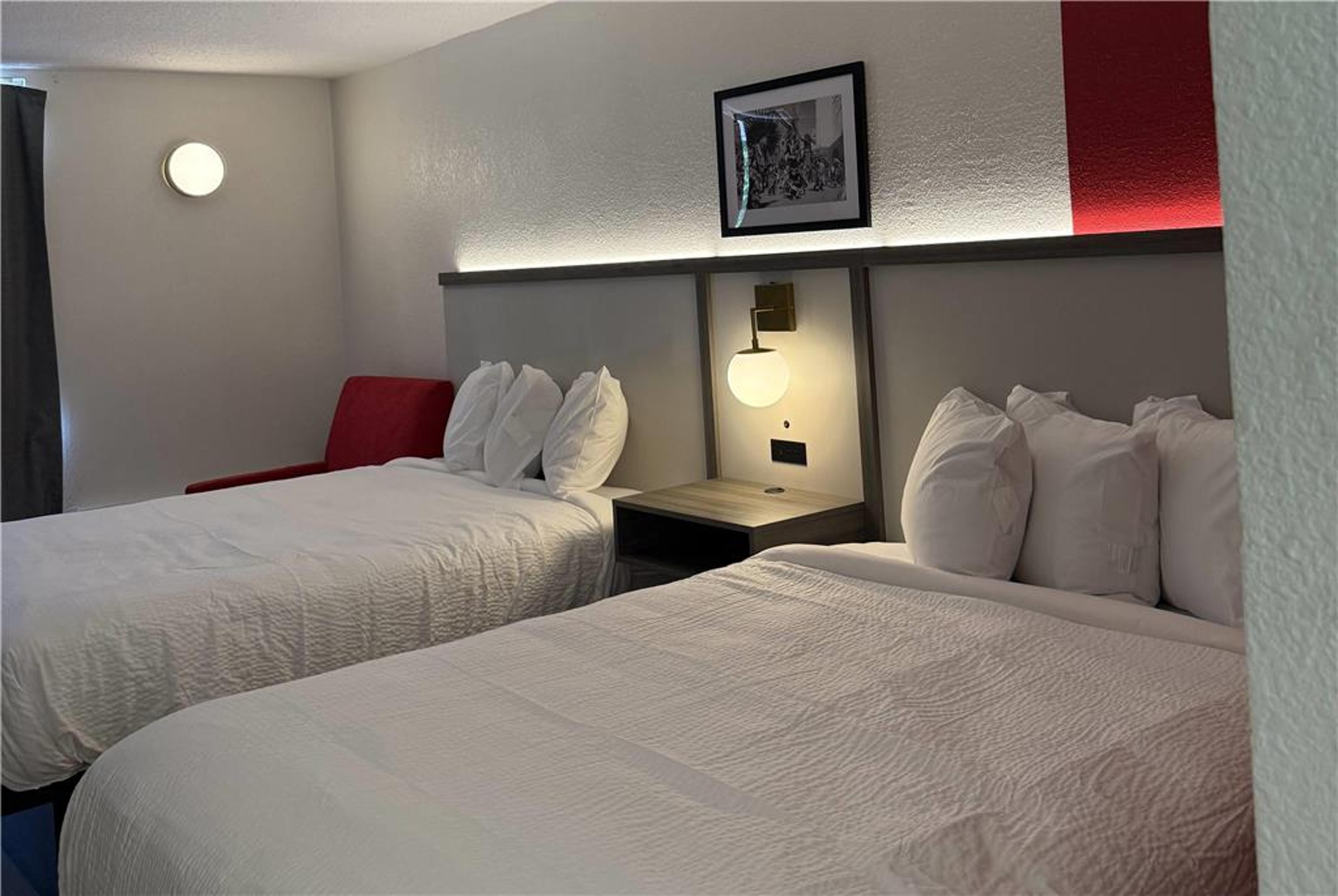 TRAVELODGE BY WYNDHAM LUMBERTON
