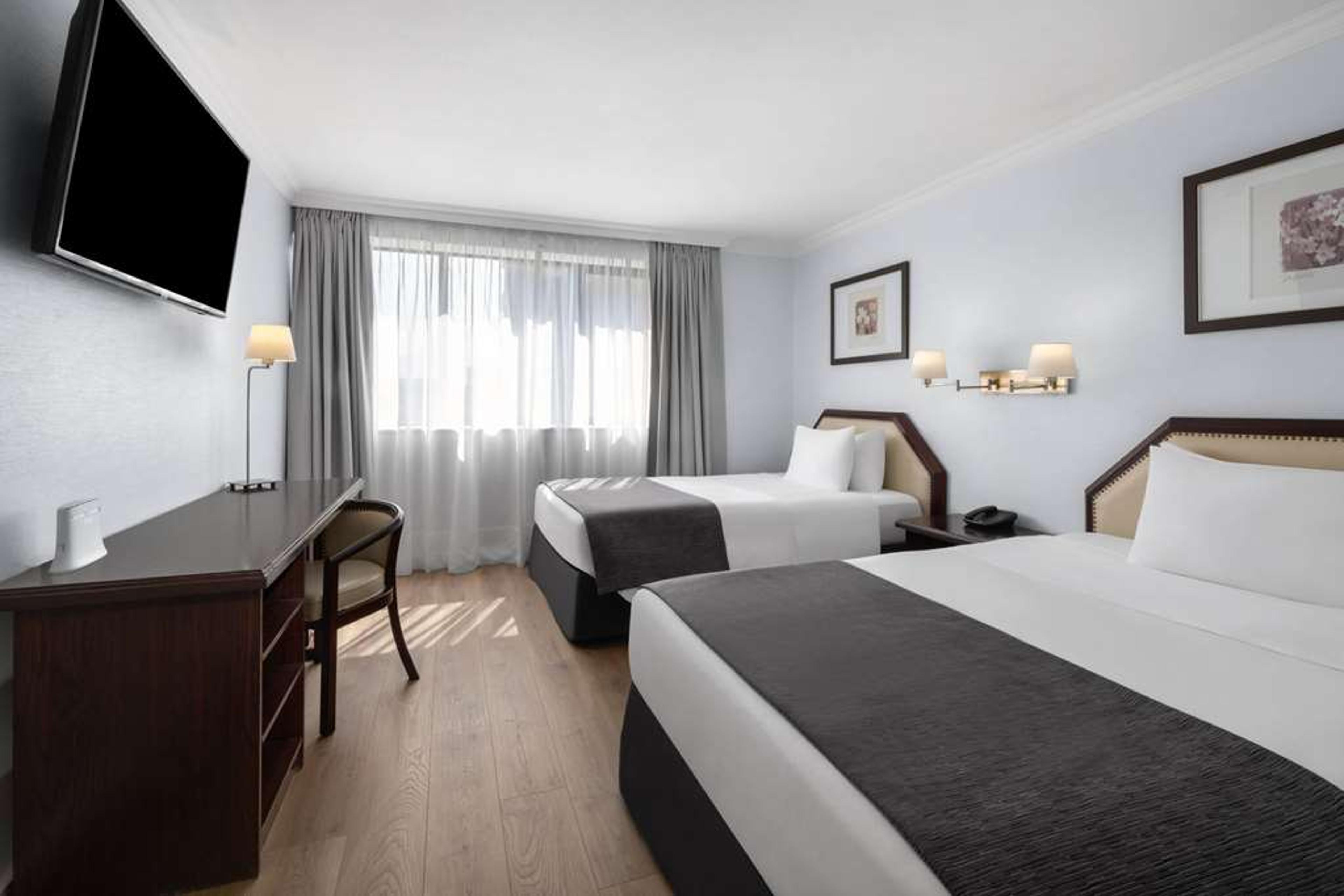 WYNDHAM GARDEN SANTIAGO KENNEDY