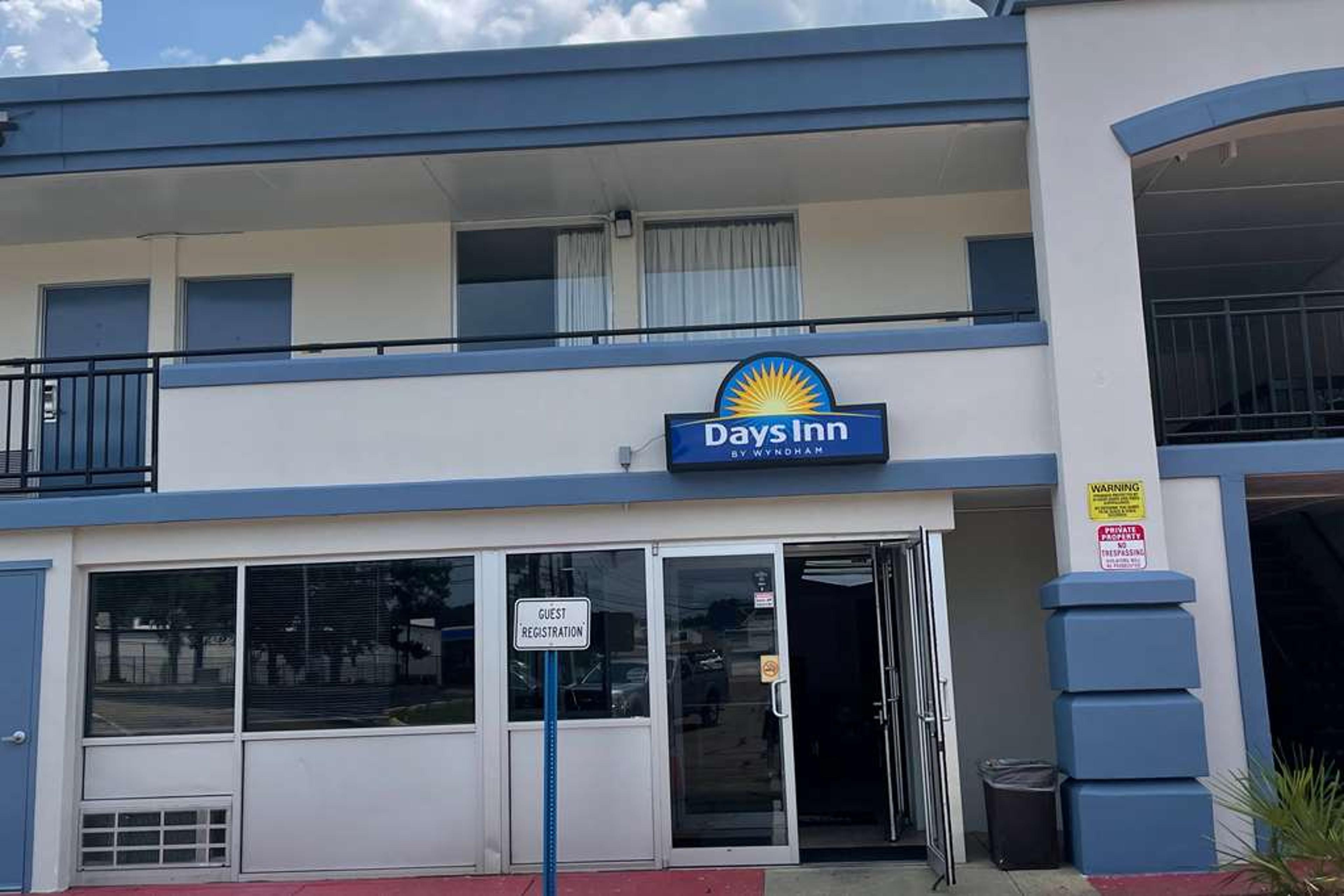 DAYS INN BY WYNDHAM MONTGOMERY EAST