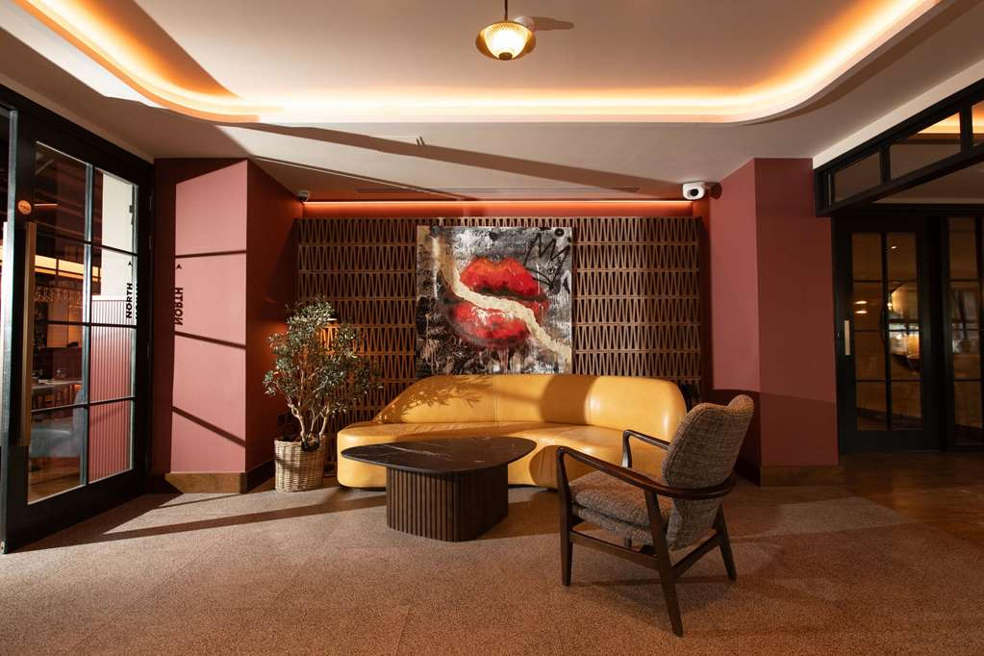 Hotel Photo 3