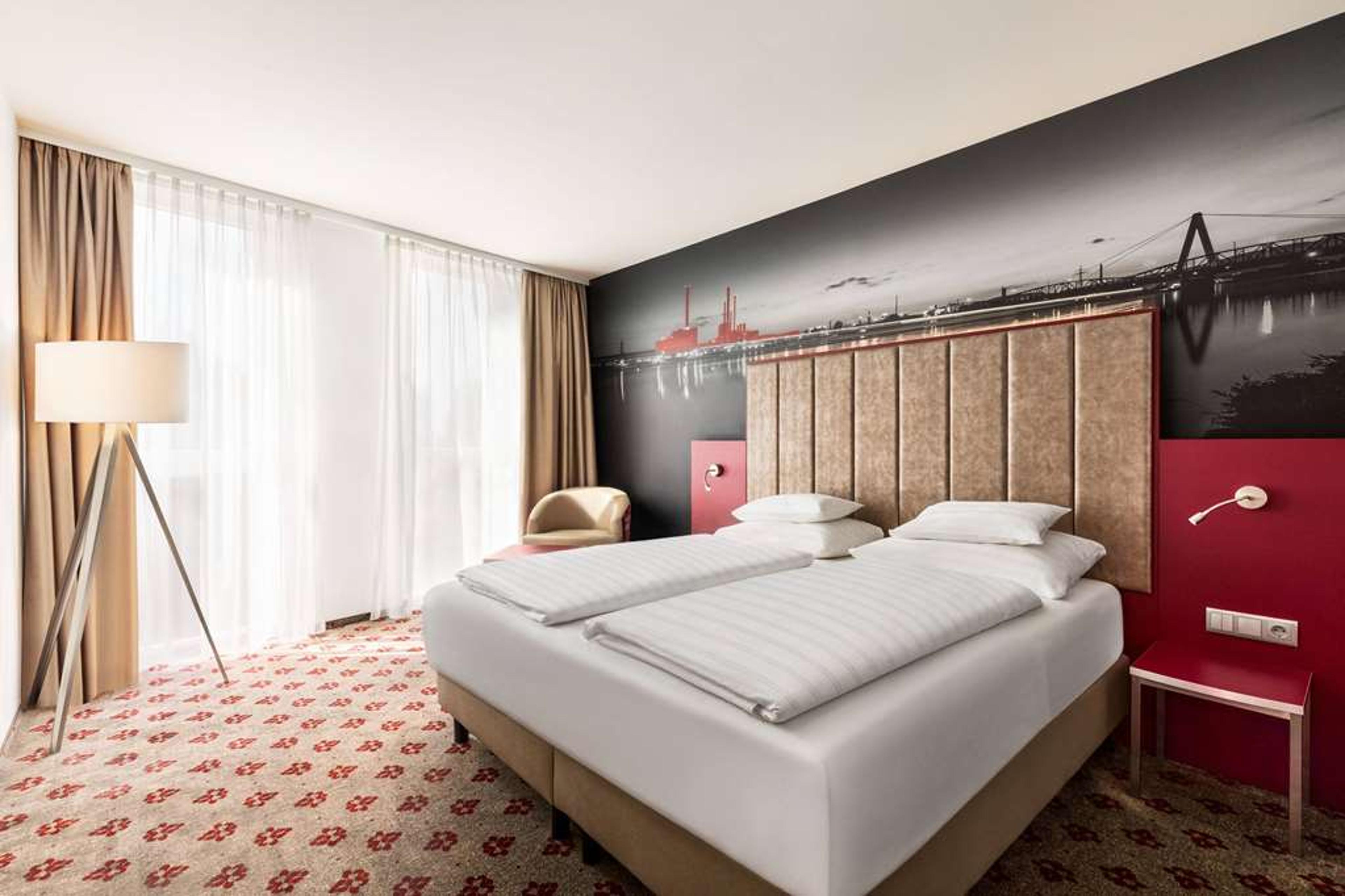 AMEDIA LINZ, TRADEMARK COLLECTION B
