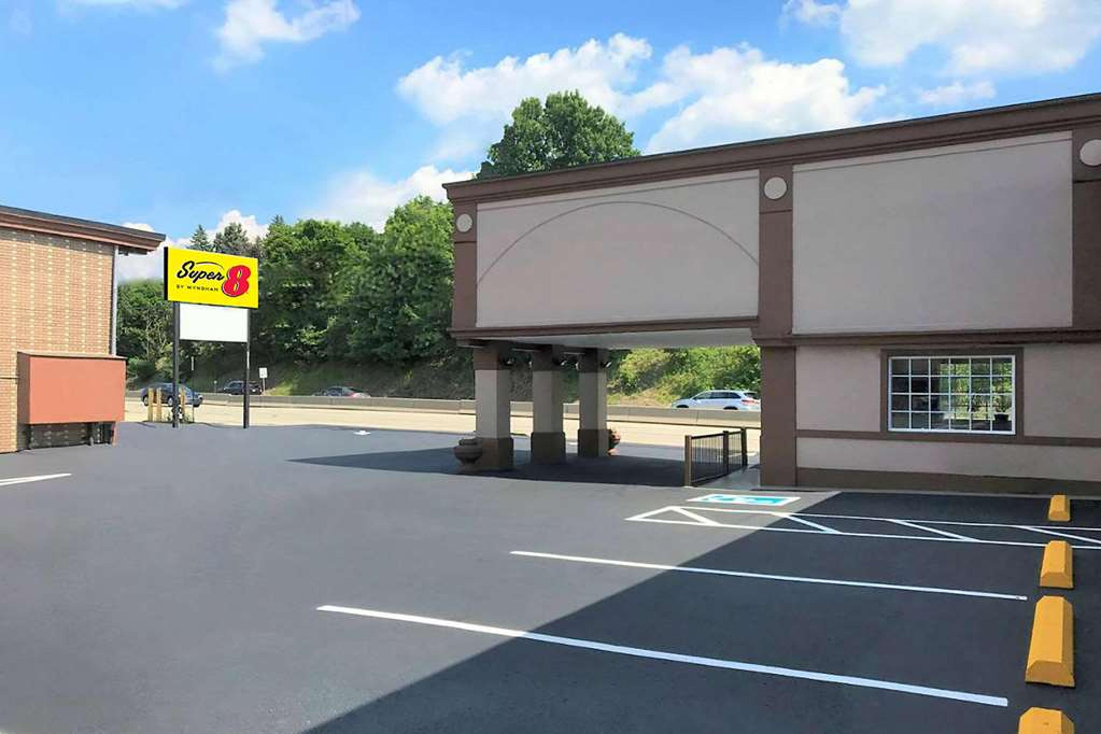 SUPER 8 BY WYNDHAM GREENSBURG