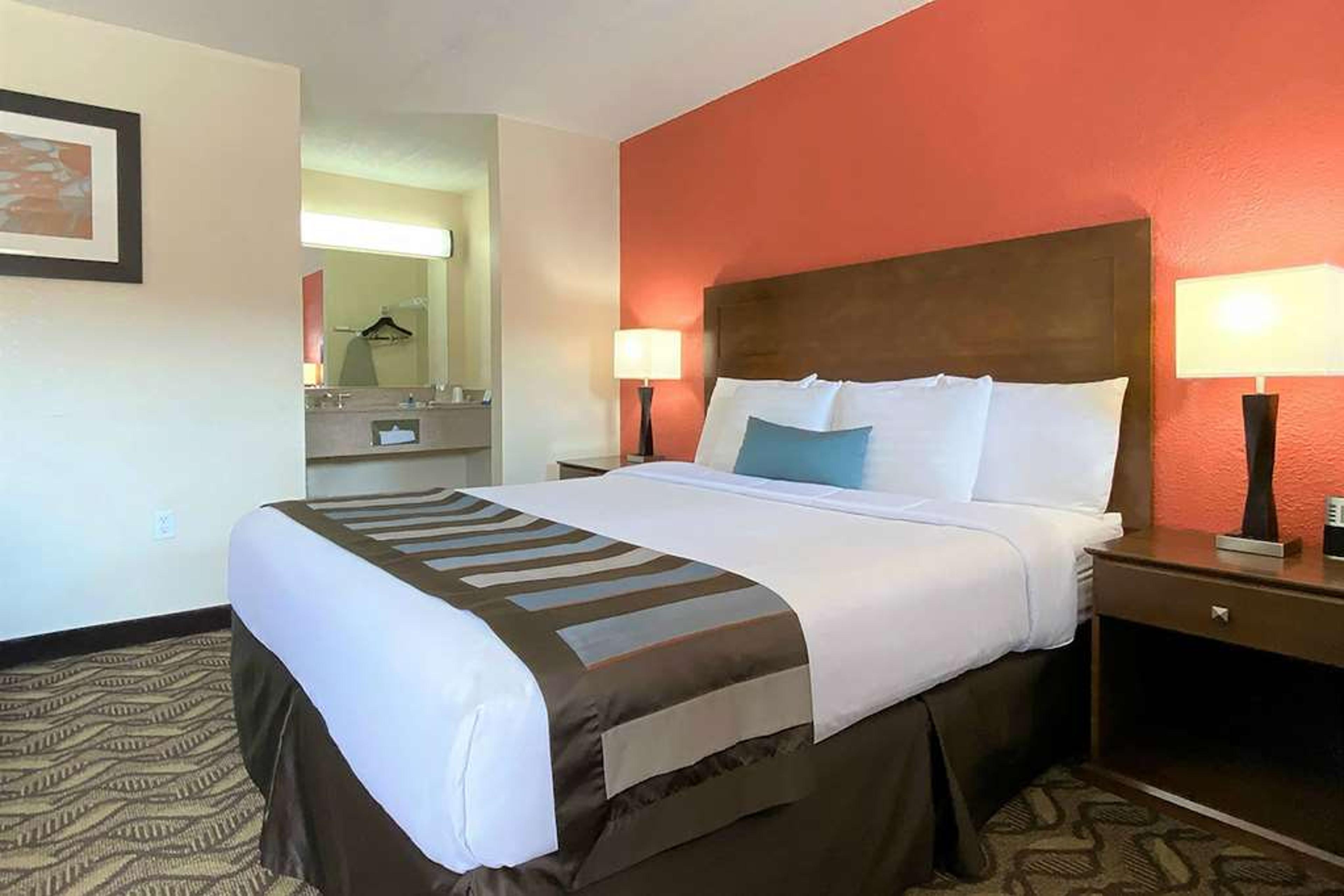SUPER 8 BY WYNDHAM GREENSBURG