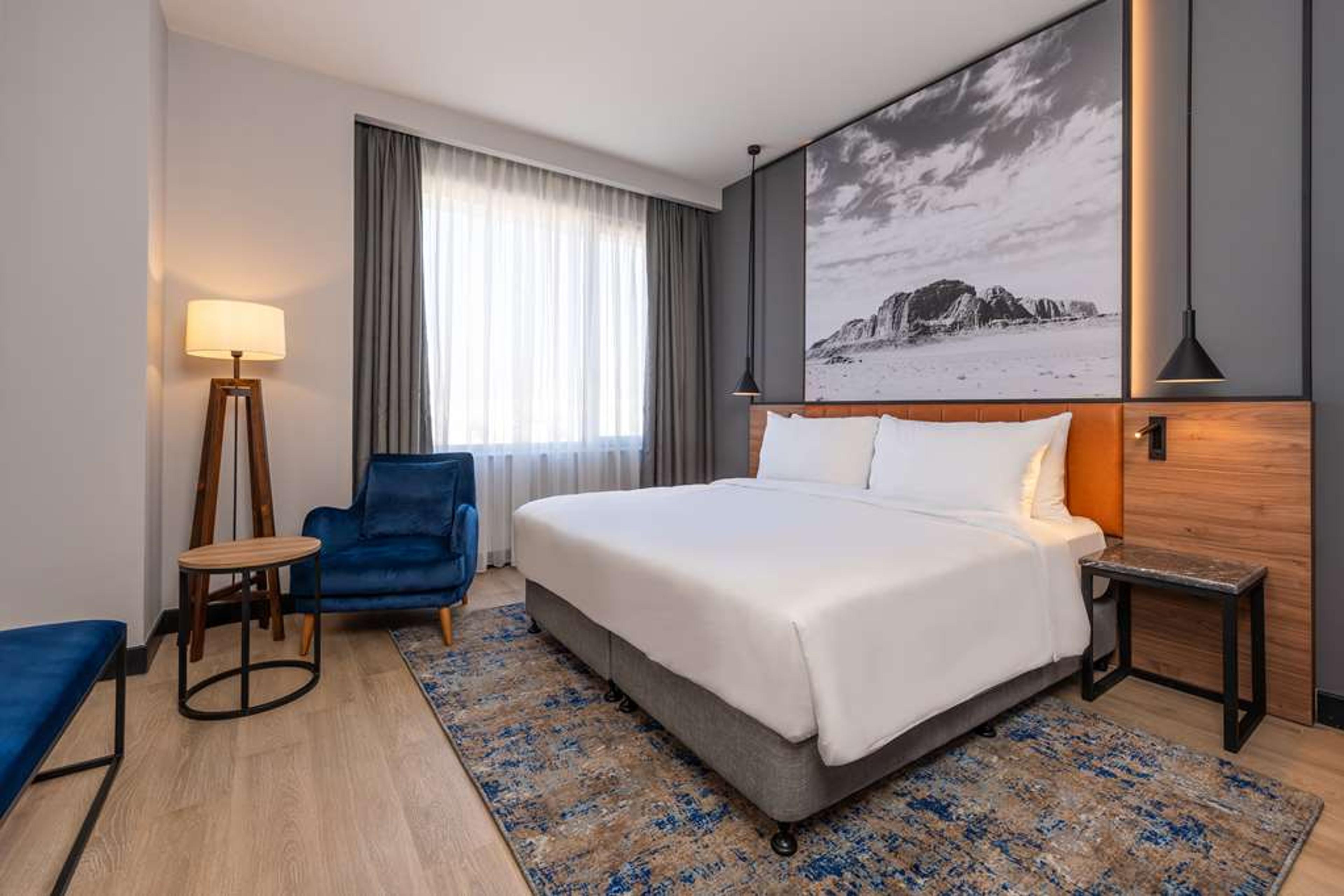 RADISSON BLU HOTEL AMMAN GALLERIA M